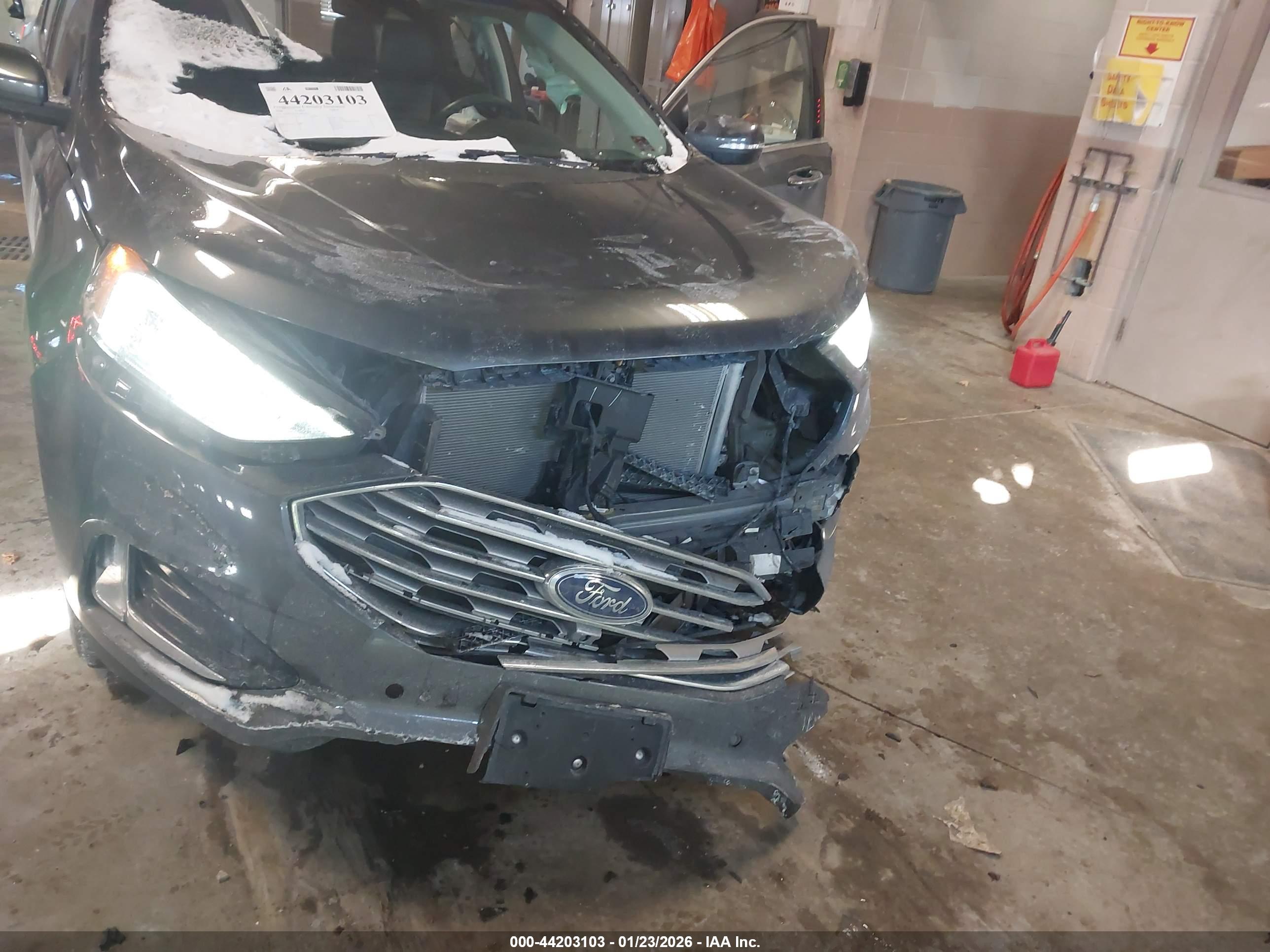 FORD EDGE image 6