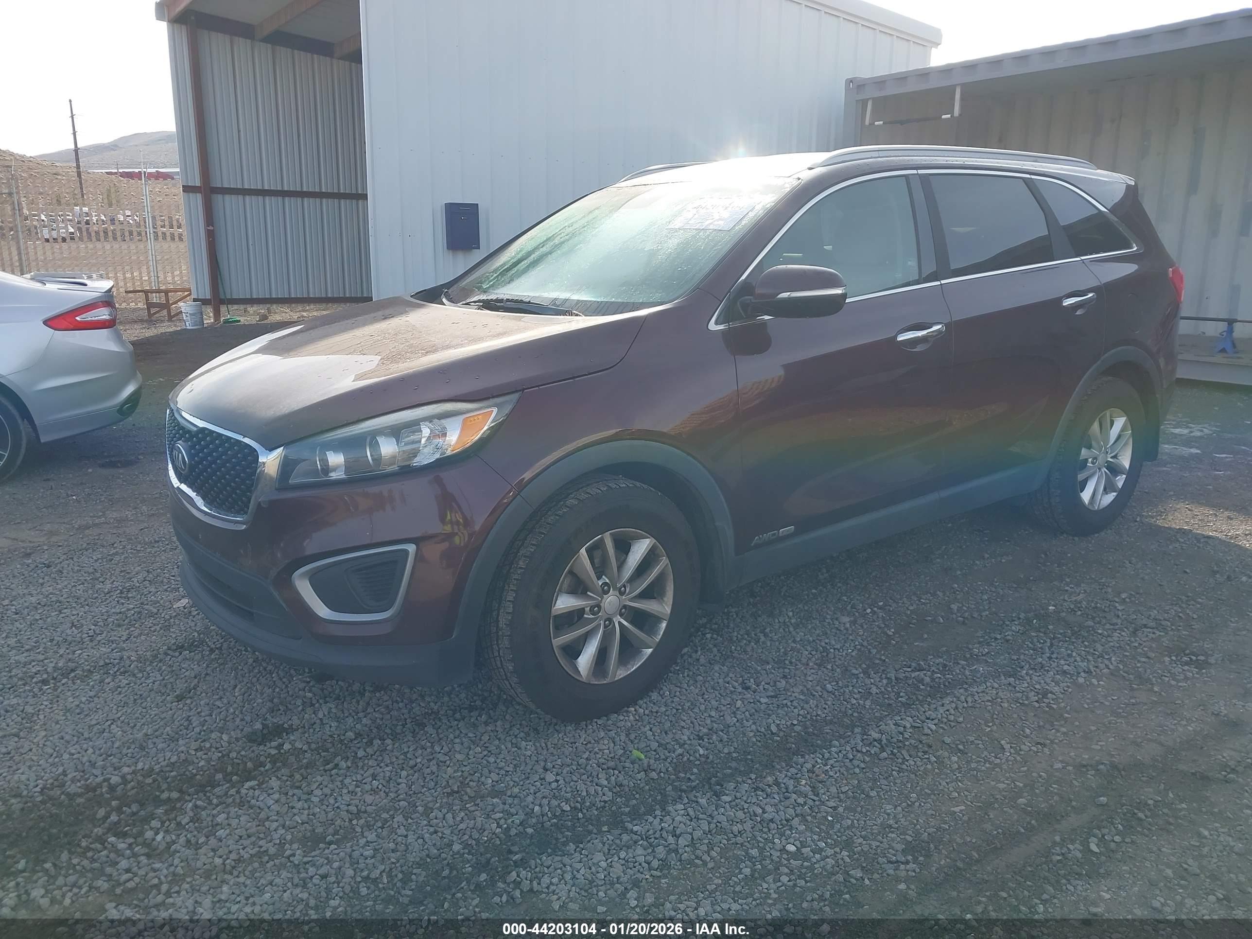 KIA SORENTO image 2