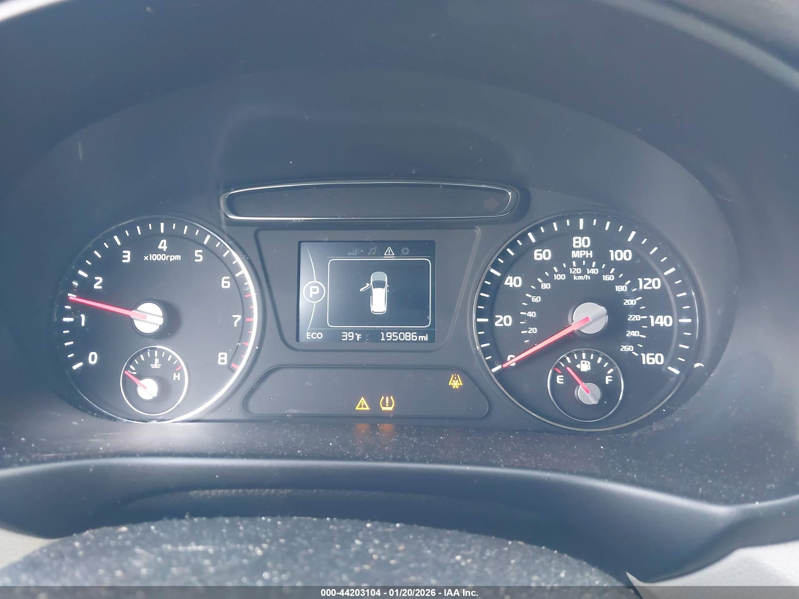 KIA SORENTO image 7