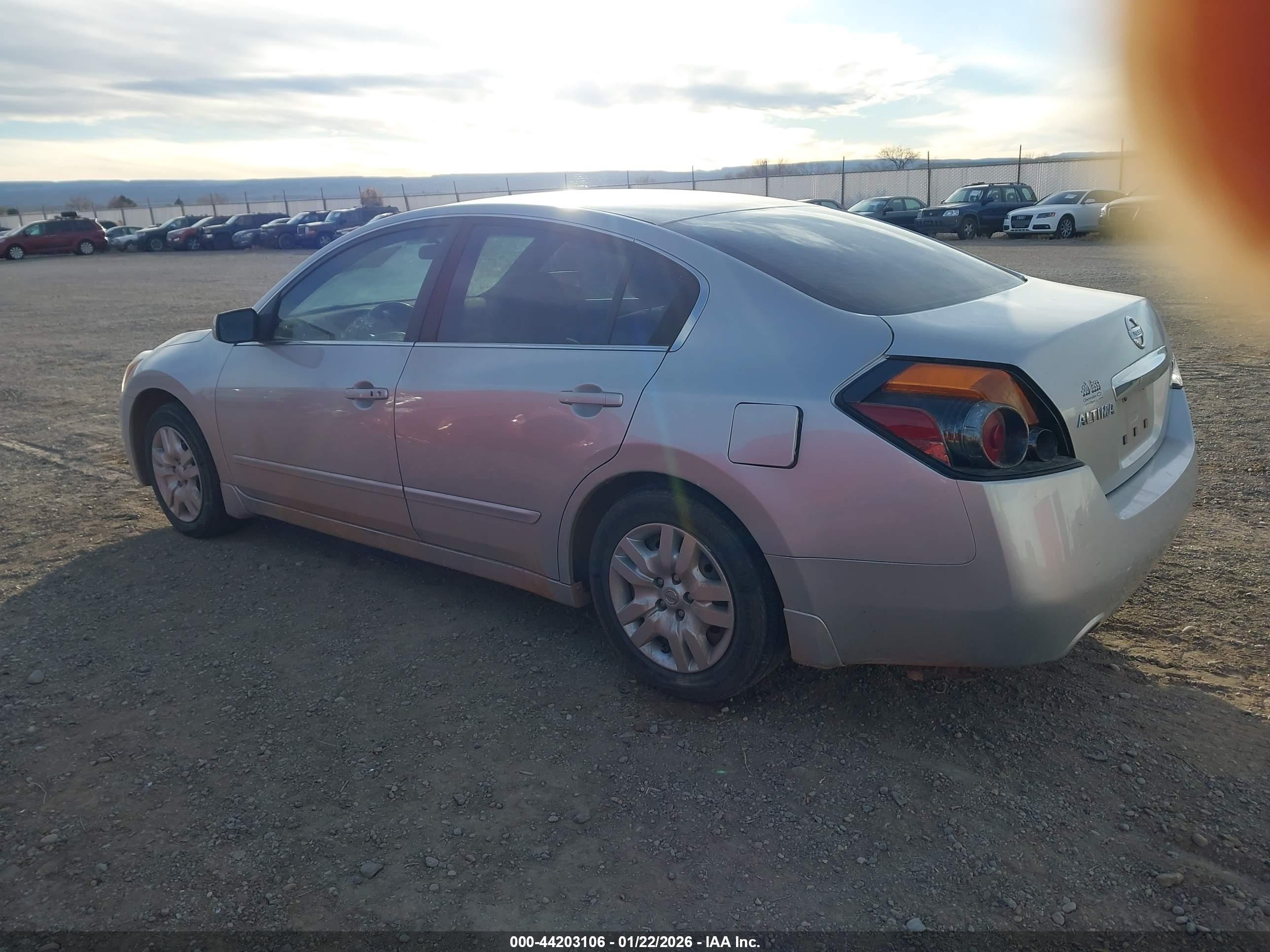 NISSAN ALTIMA image 3
