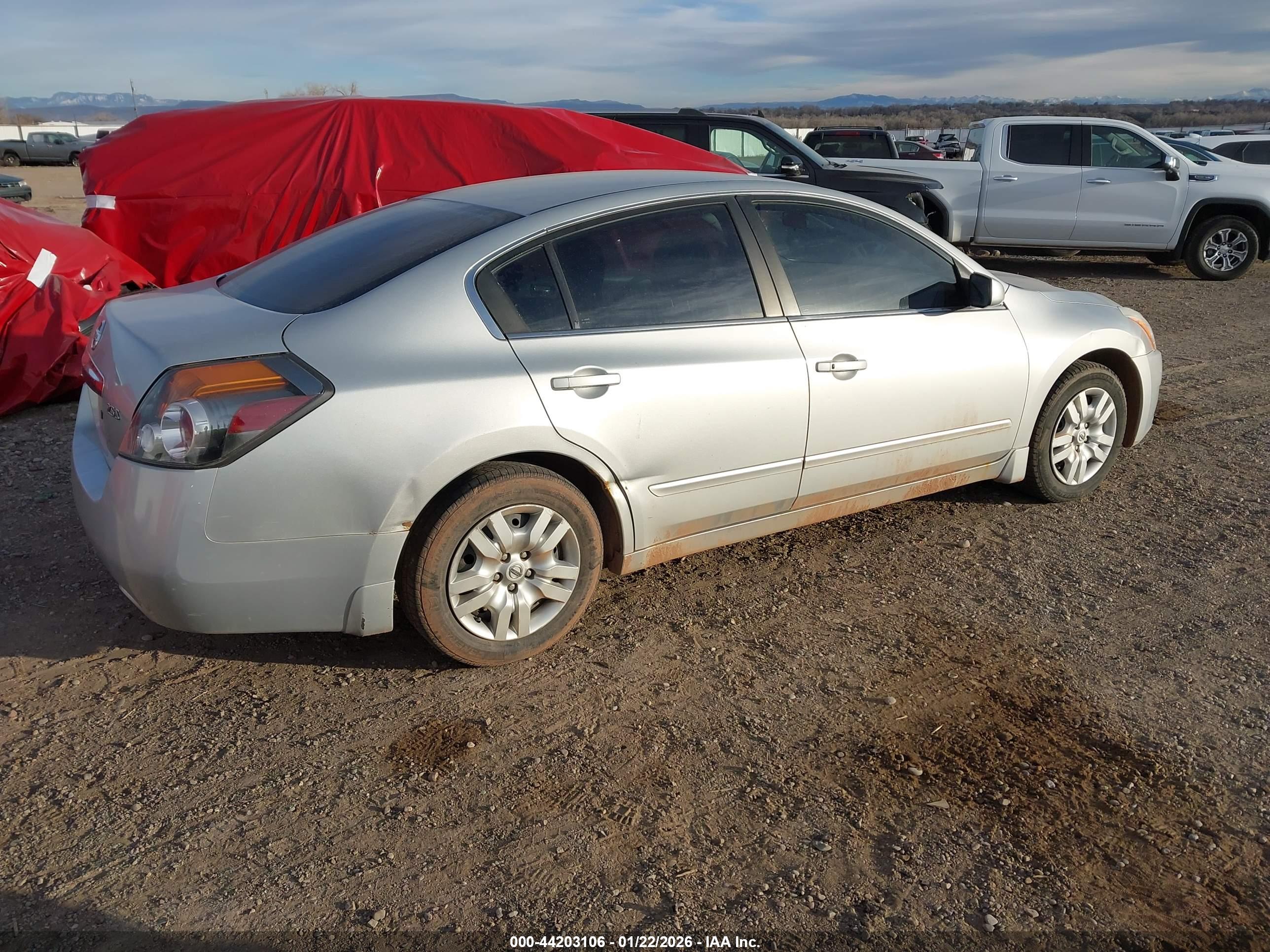 NISSAN ALTIMA image 4