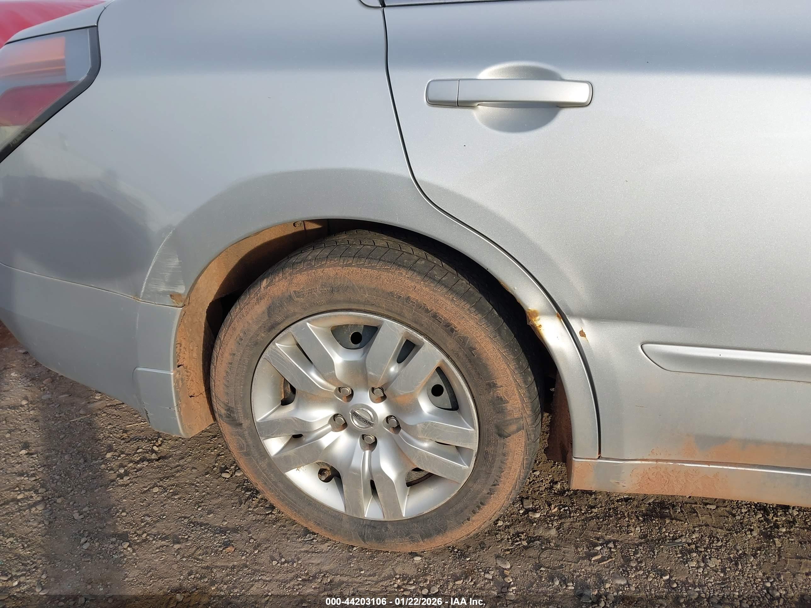 NISSAN ALTIMA image 6