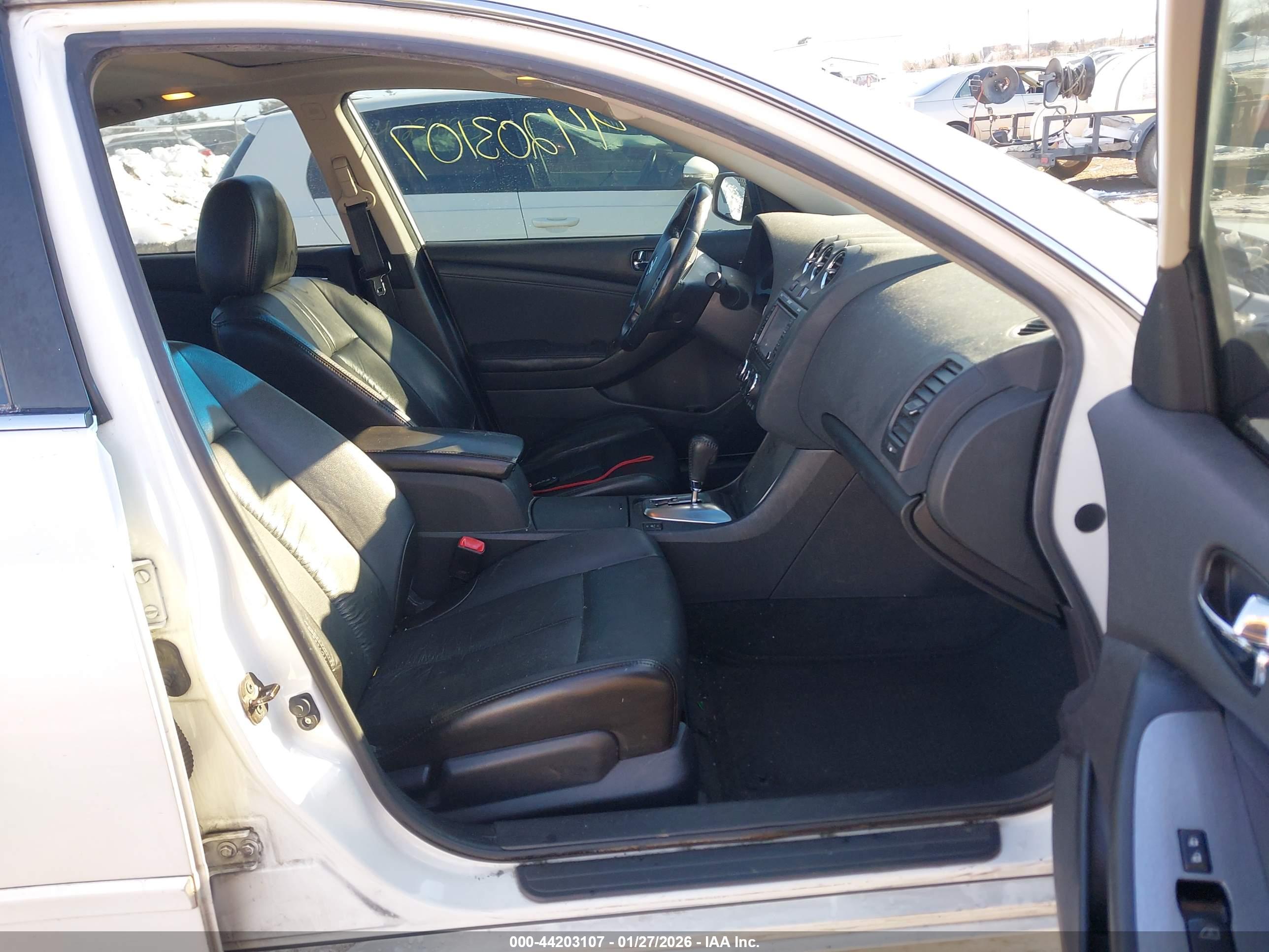 NISSAN ALTIMA image 5