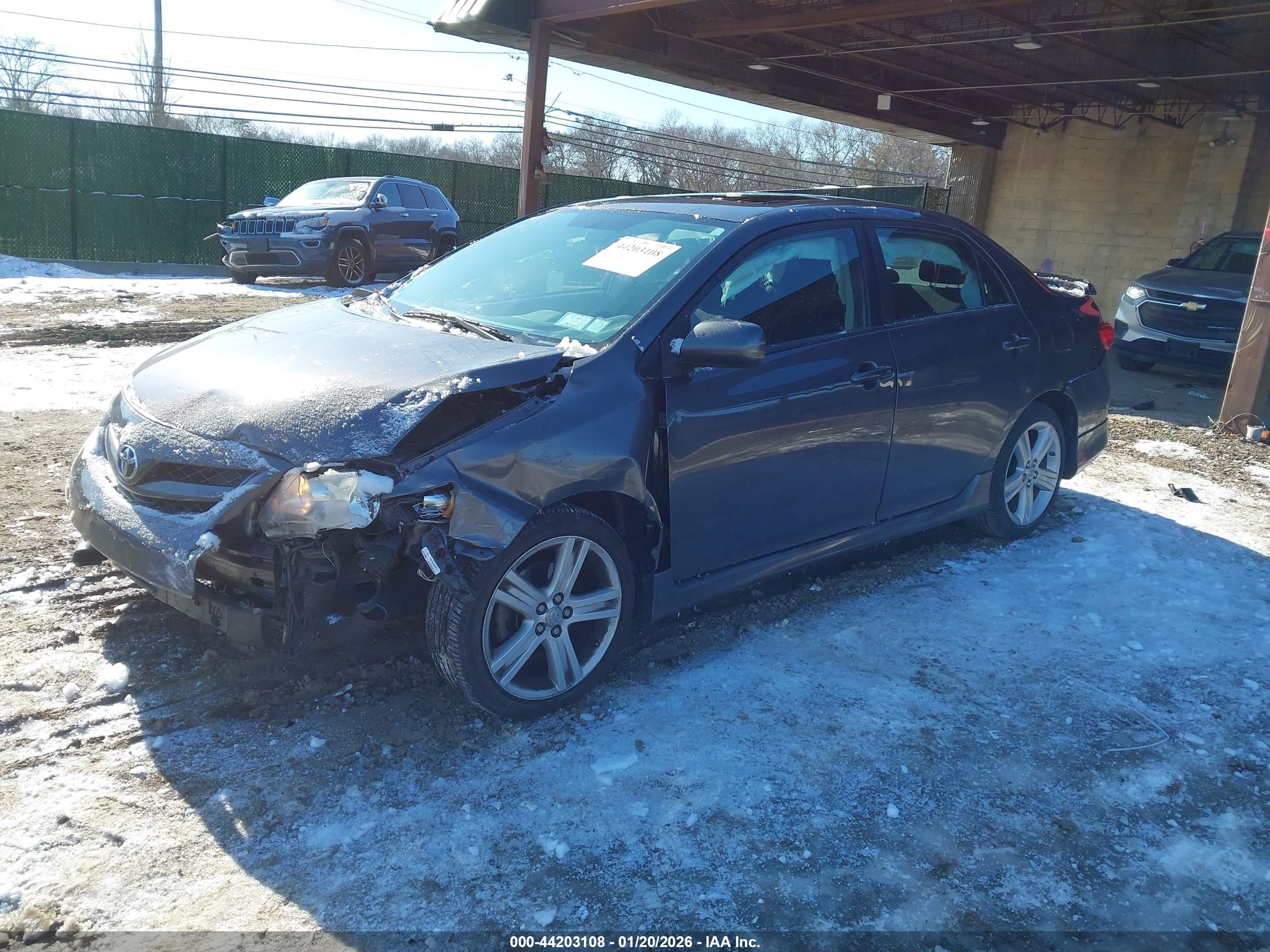 TOYOTA COROLLA image 2