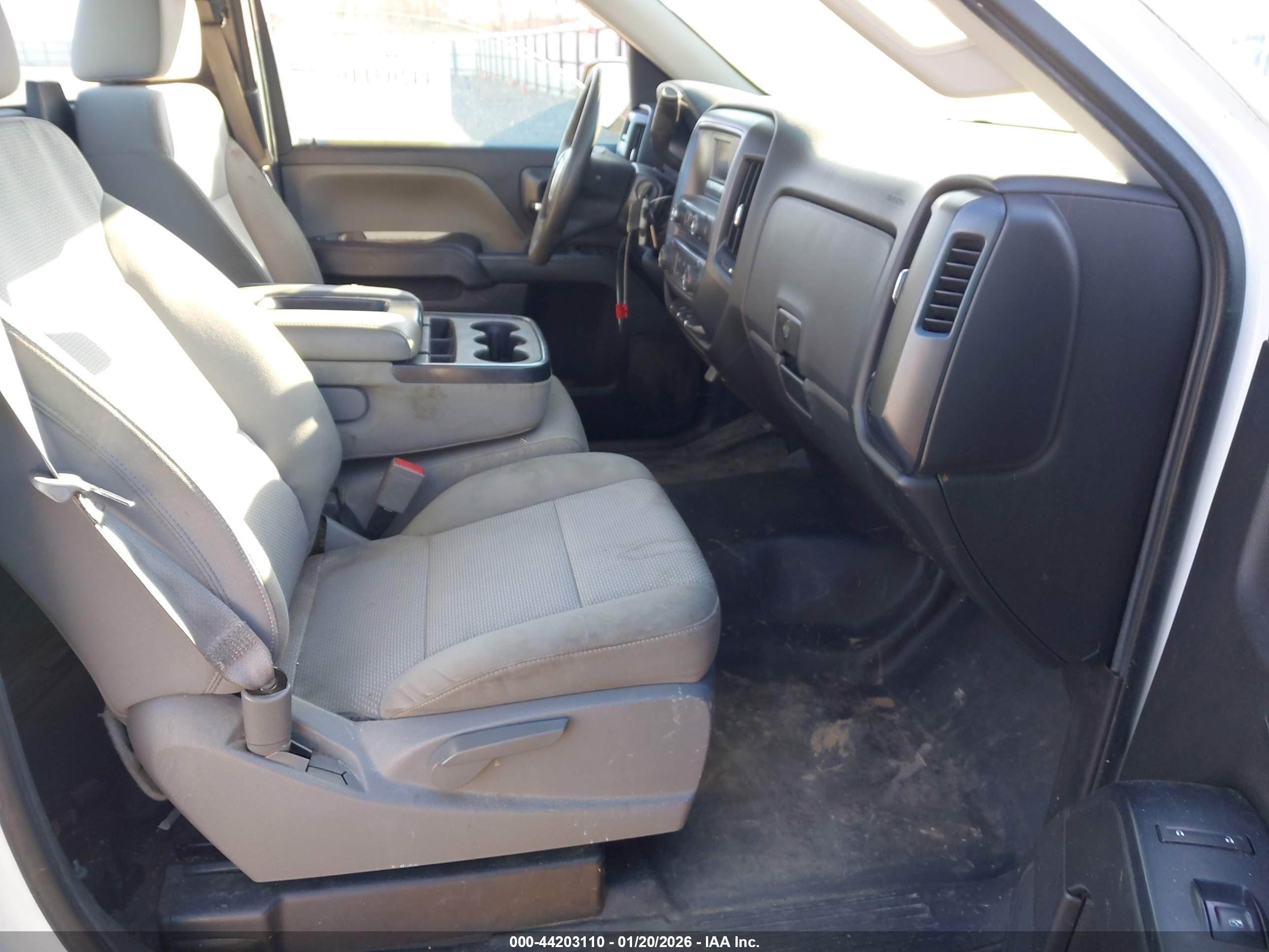 GMC SIERRA image 5