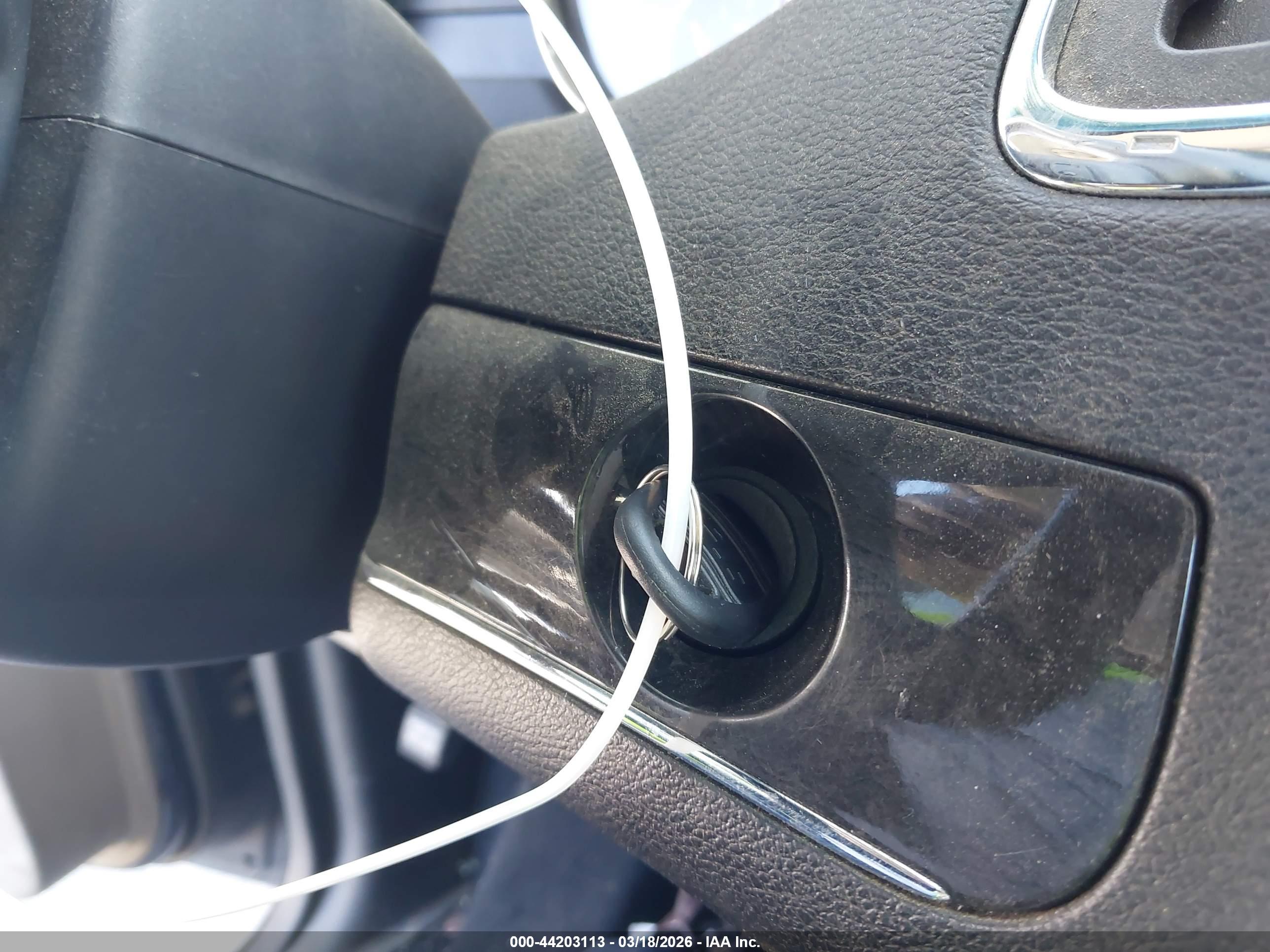CHRYSLER TOWN image 11
