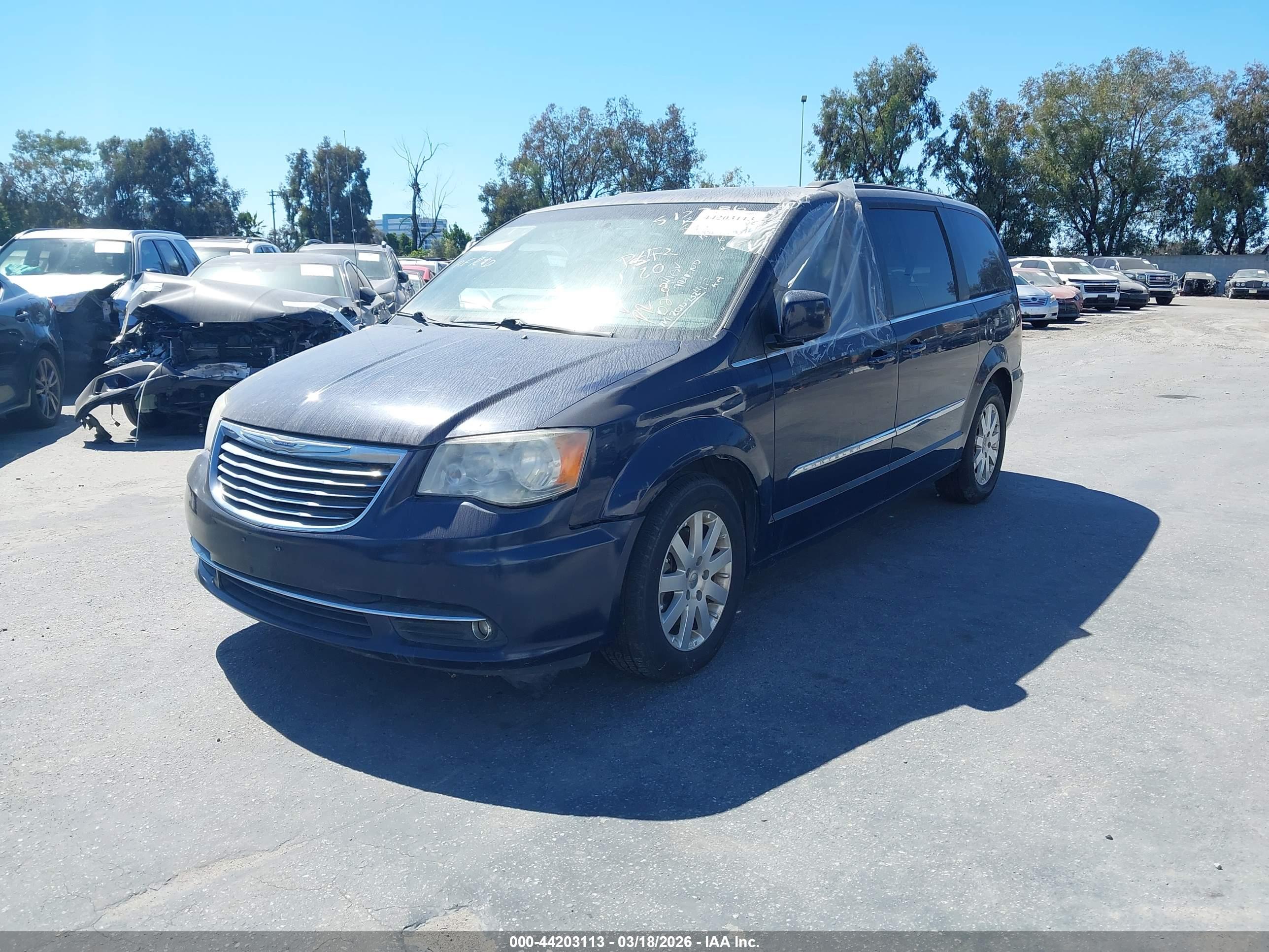 CHRYSLER TOWN image 2