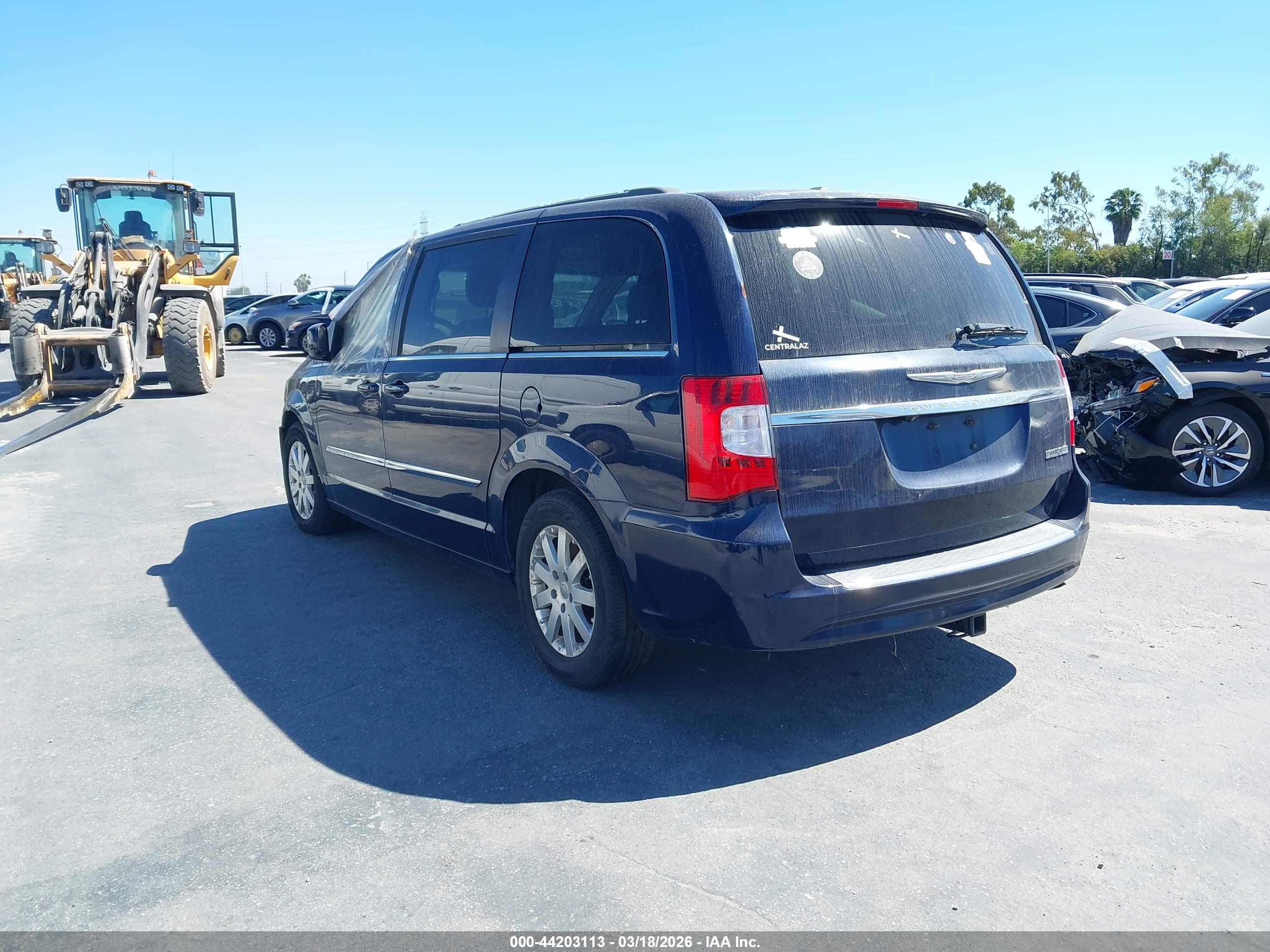CHRYSLER TOWN image 3