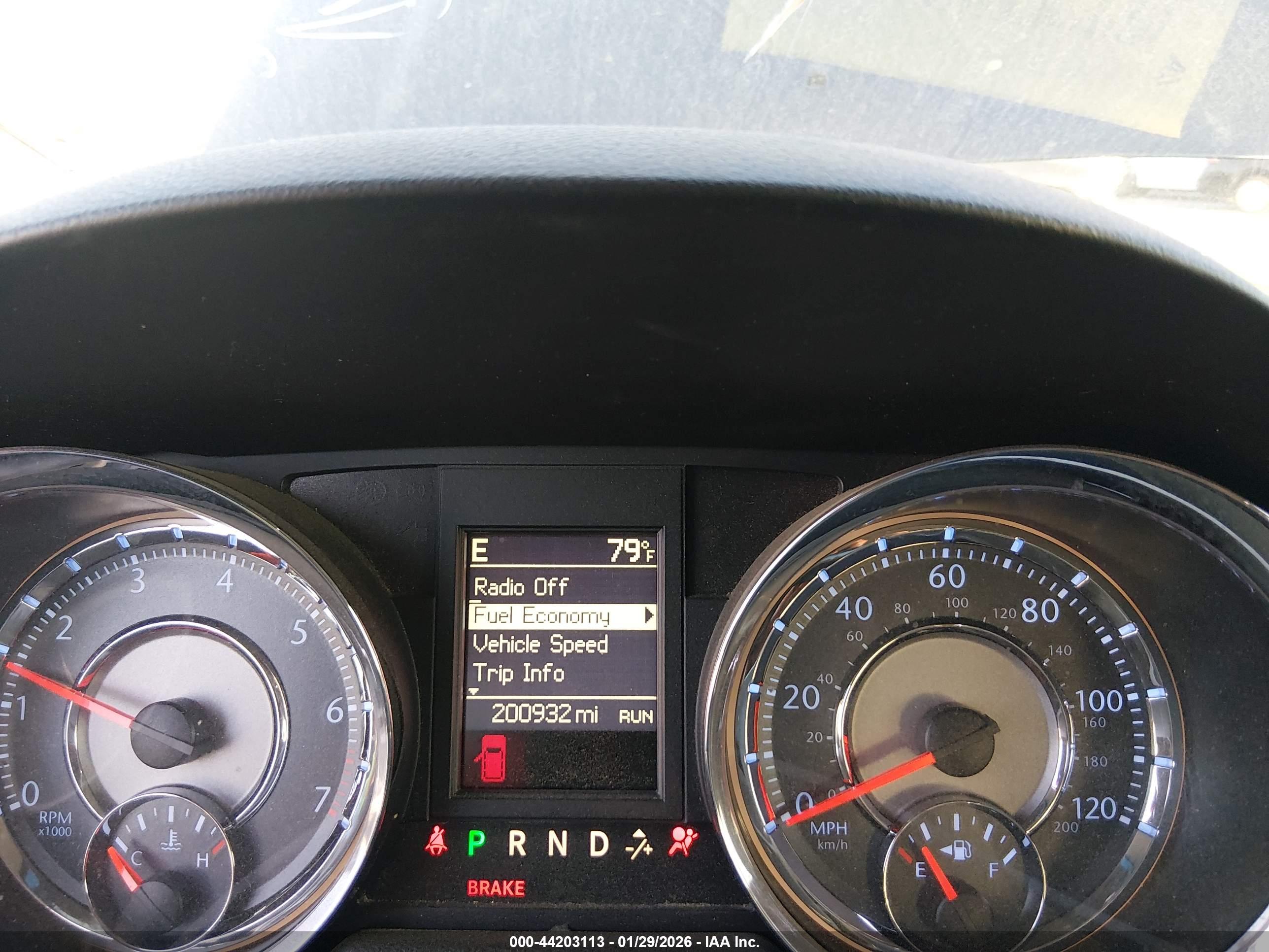 CHRYSLER TOWN image 7