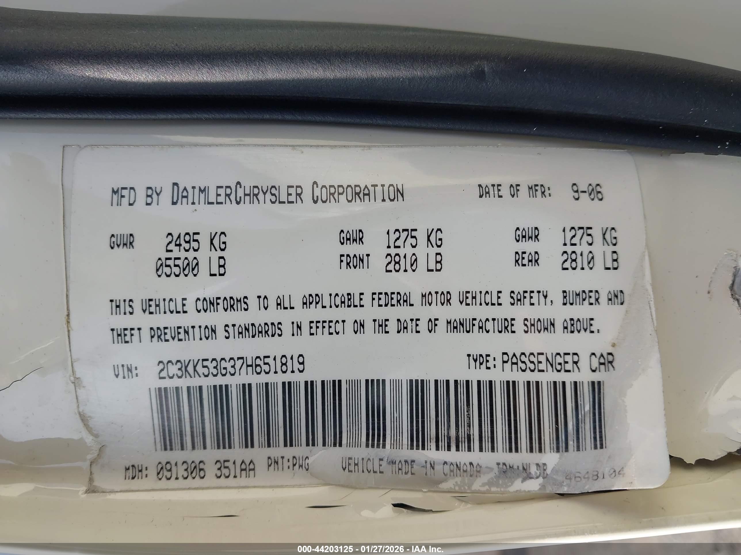 CHRYSLER 300 image 9