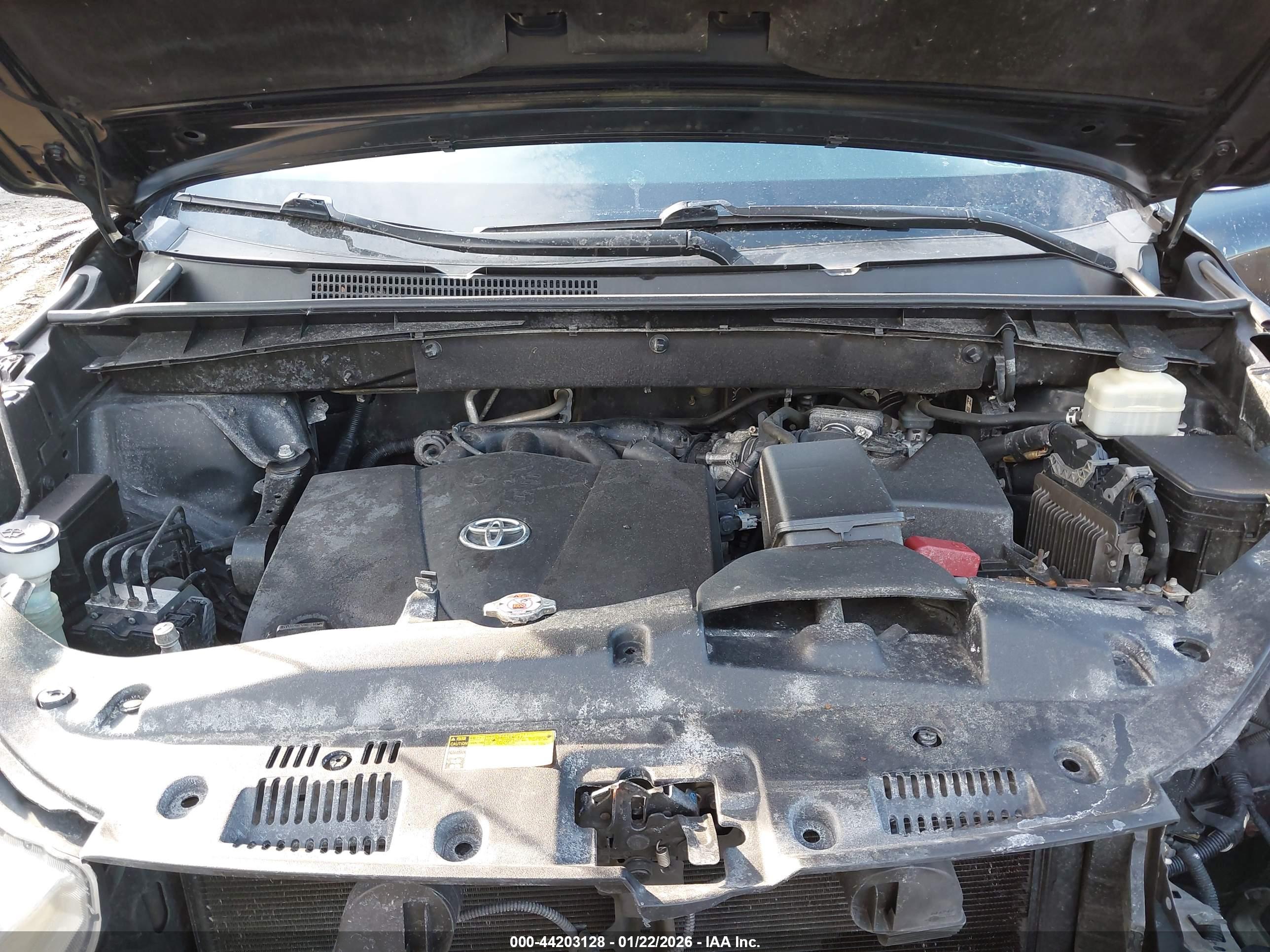 TOYOTA HIGHLANDER image 10