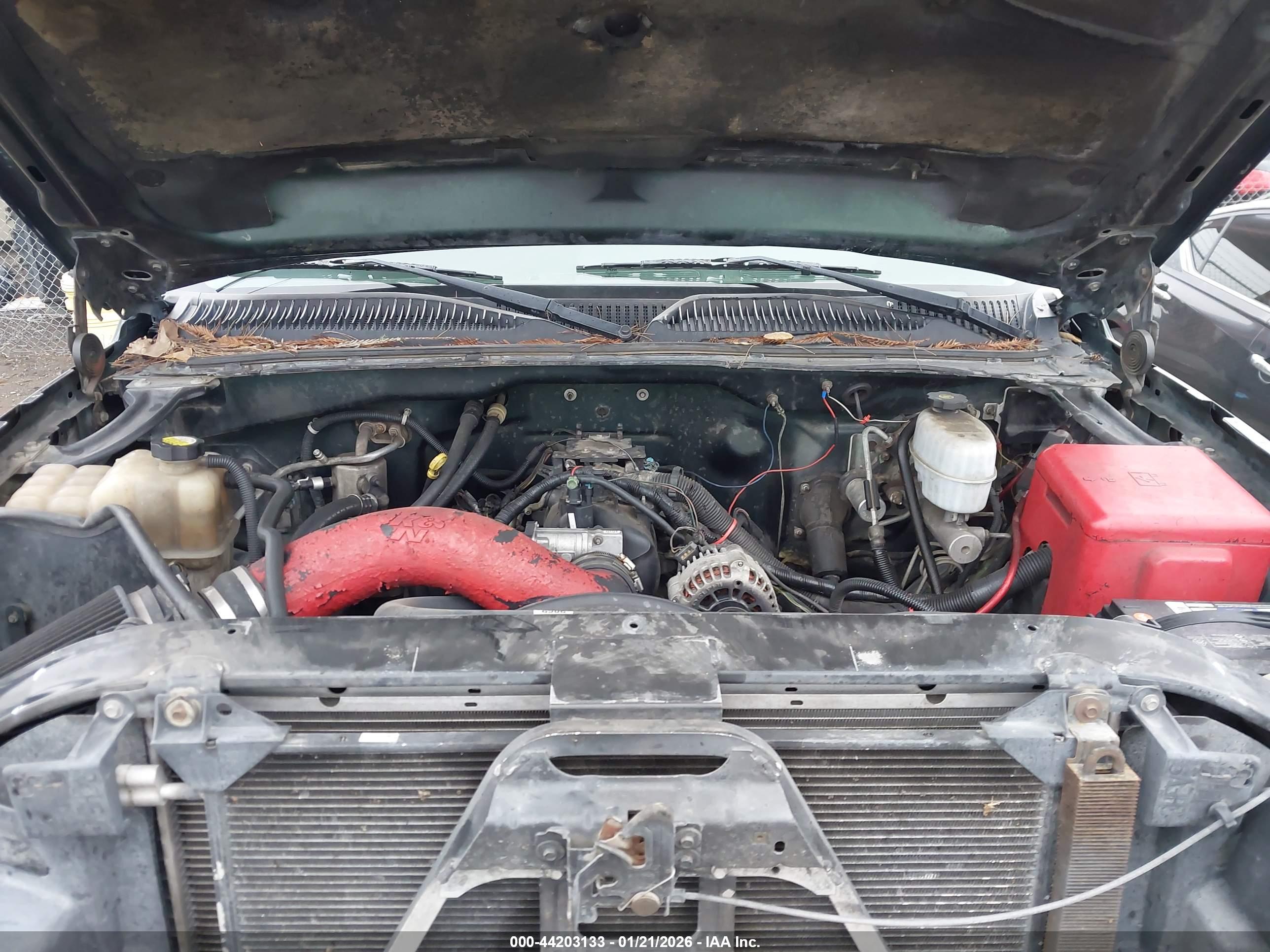 CHEVROLET SILVERADO image 10