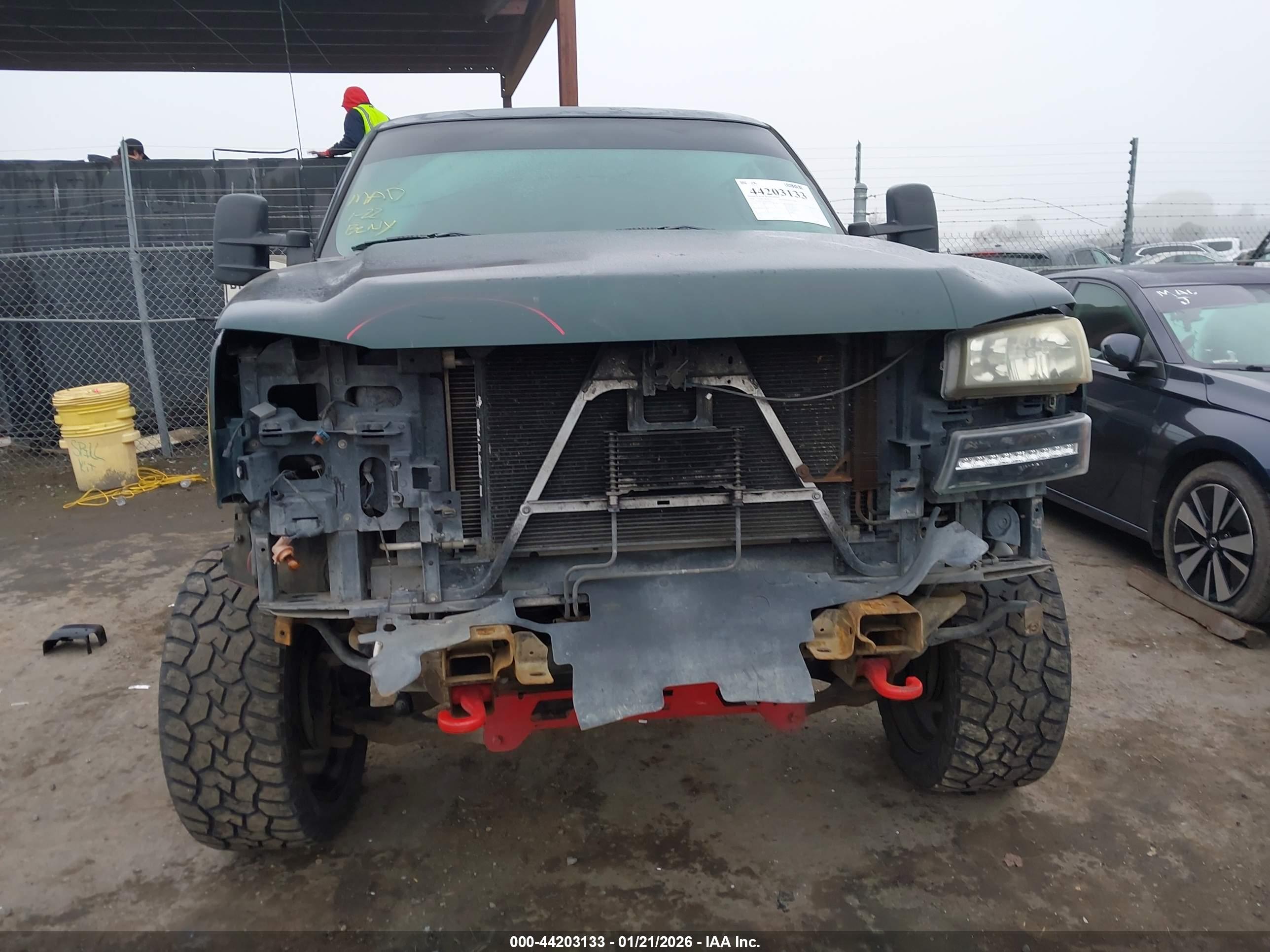CHEVROLET SILVERADO image 6