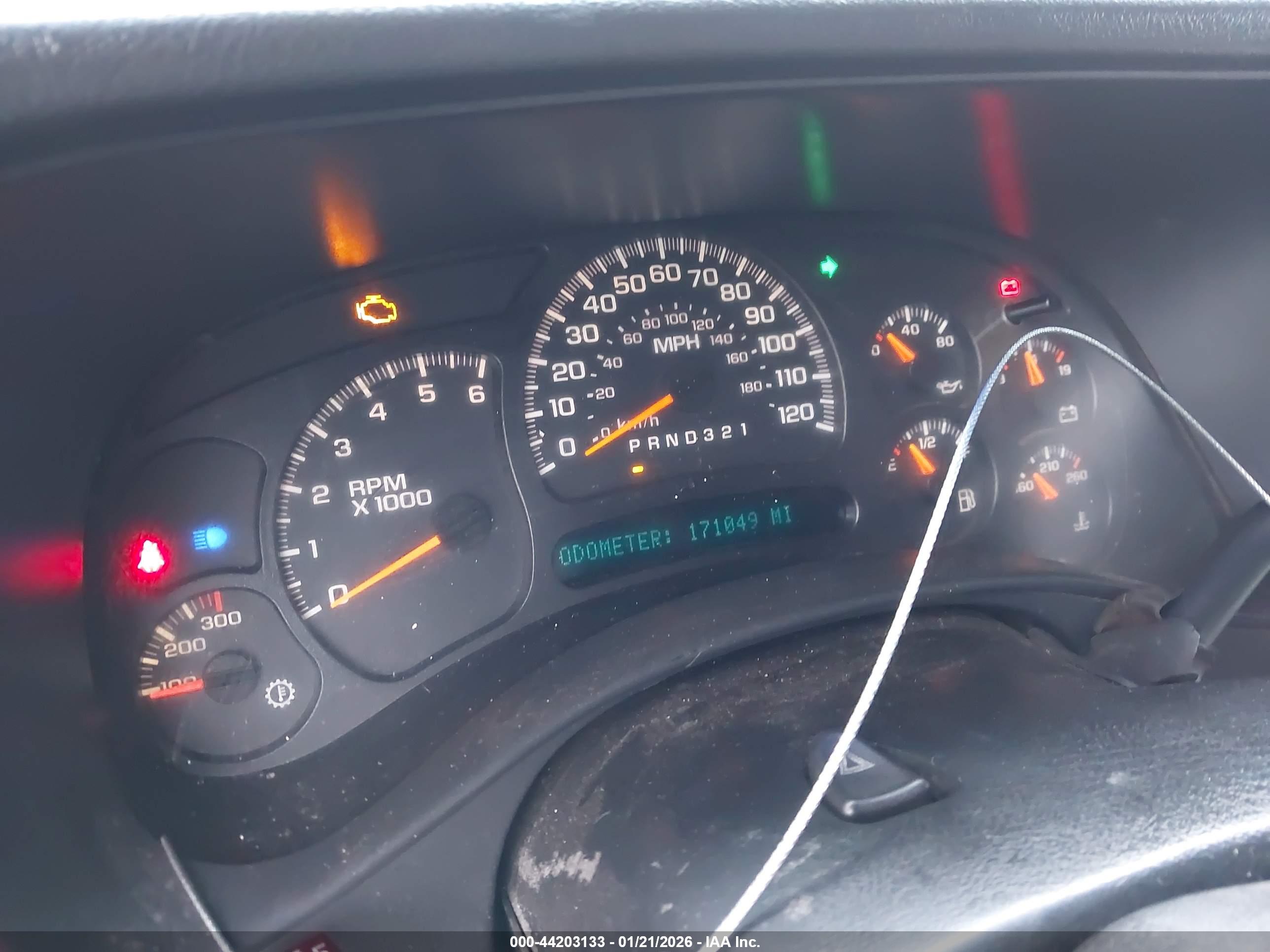 CHEVROLET SILVERADO image 7