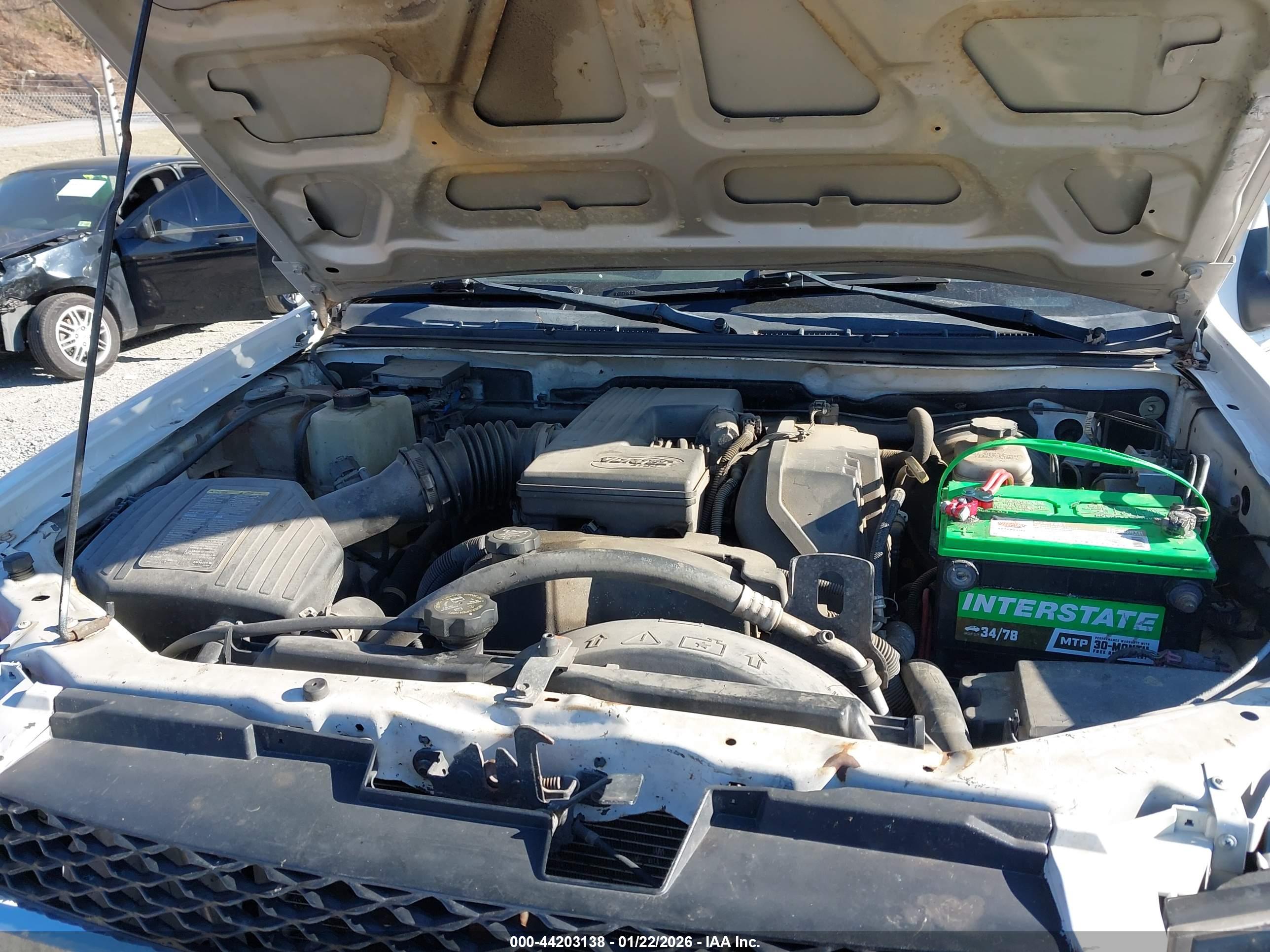 CHEVROLET COLORADO image 10