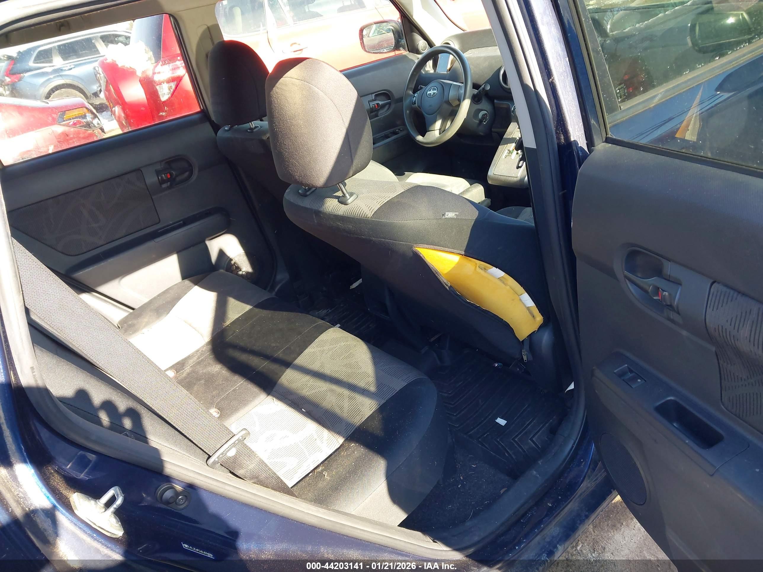 SCION XB image 8