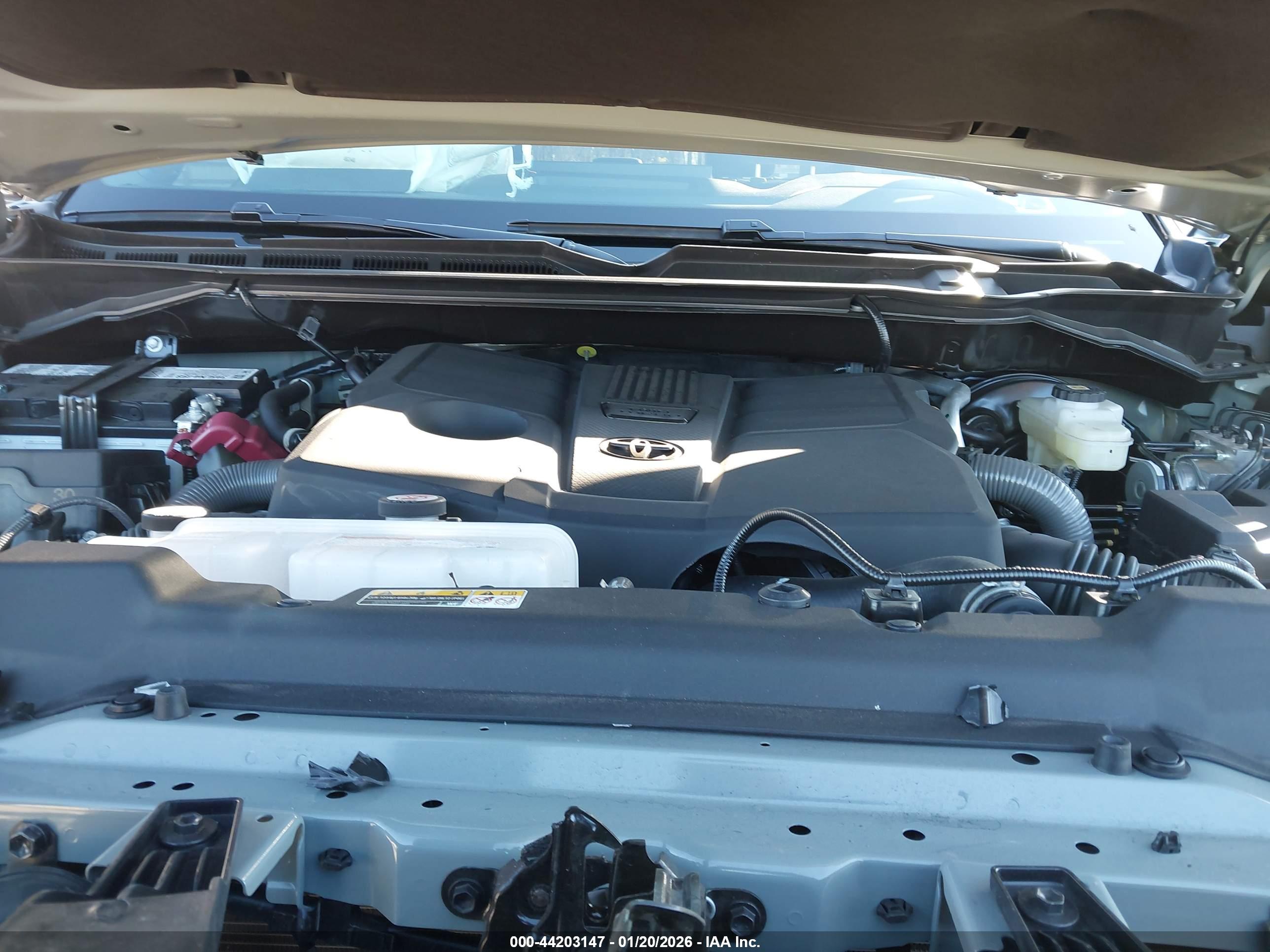 TOYOTA TUNDRA image 10