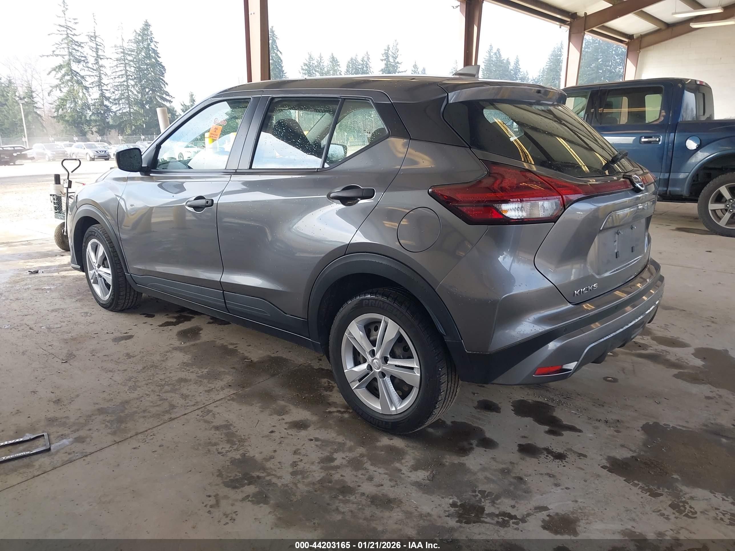 NISSAN KICKS image 3