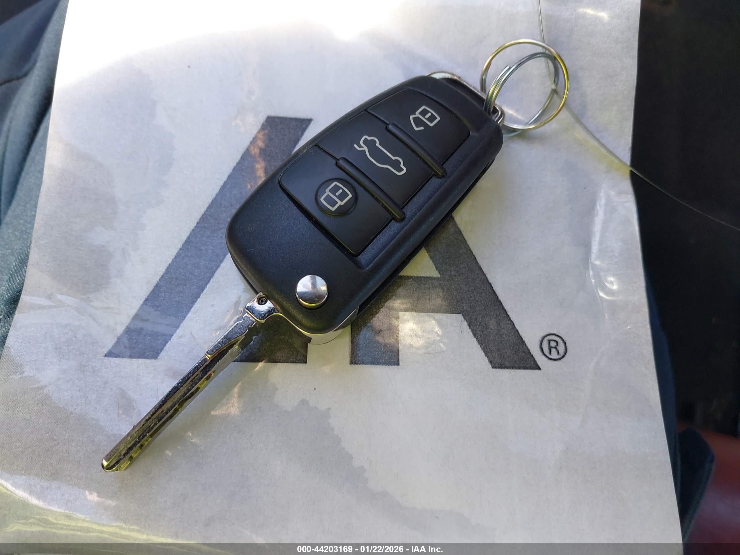 AUDI TT image 11