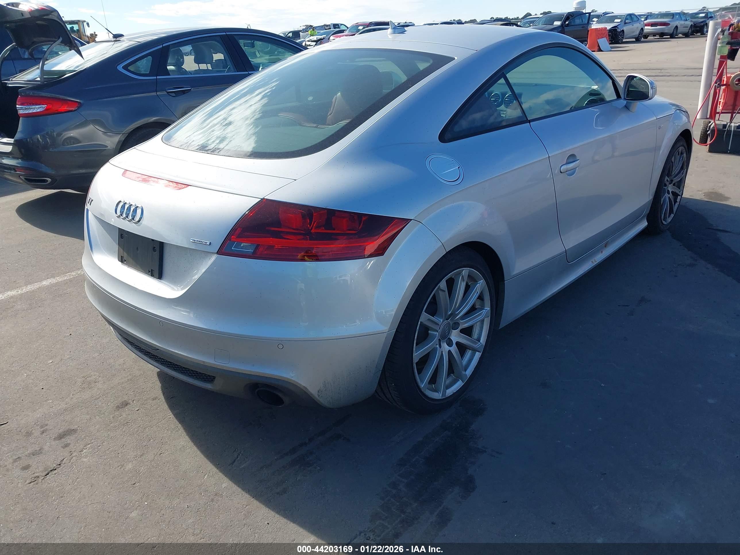 AUDI TT image 4