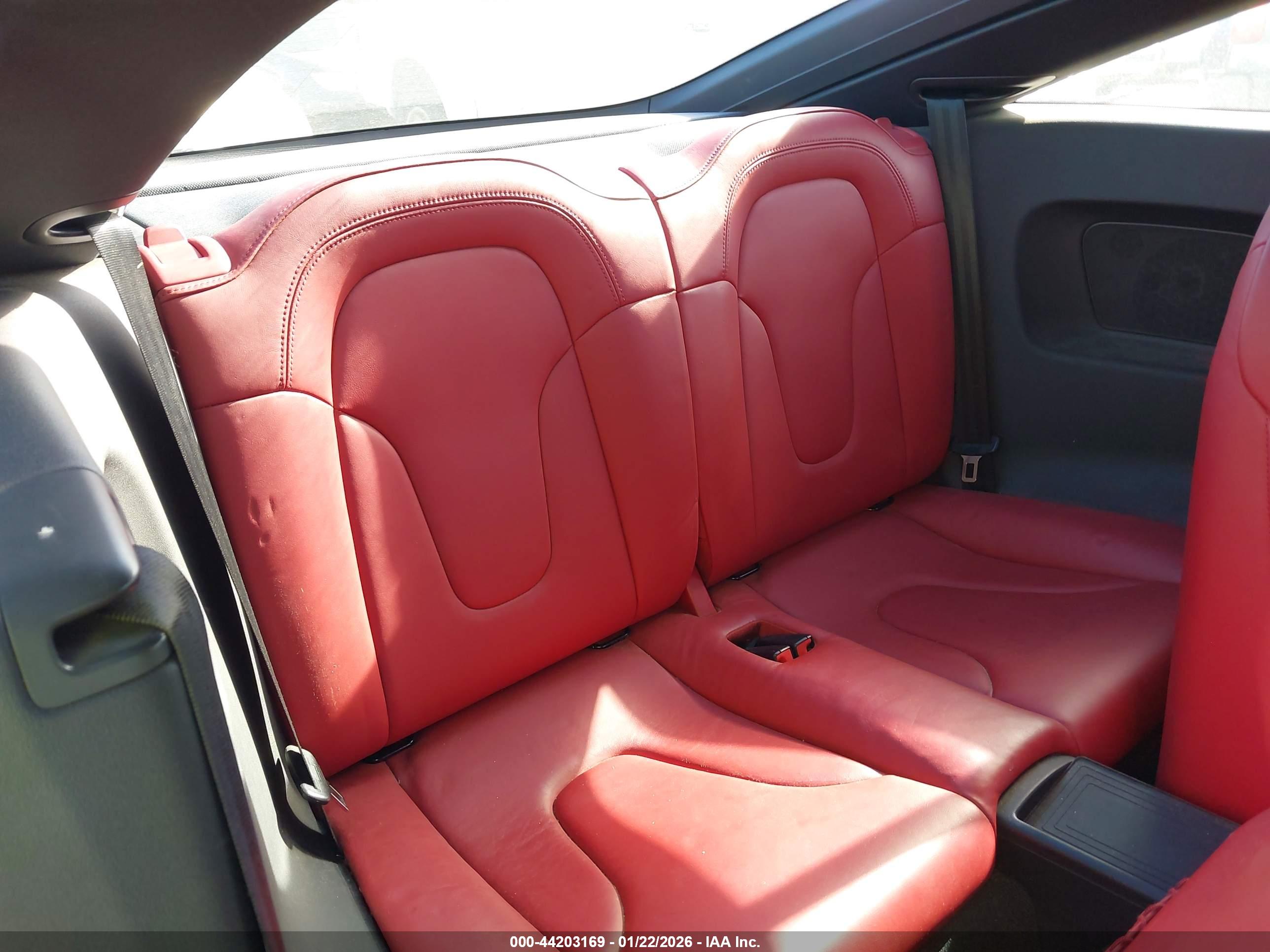 AUDI TT image 8