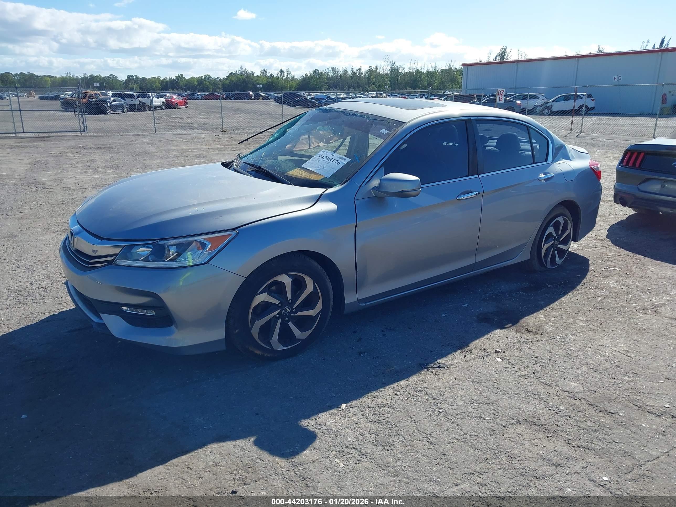 HONDA ACCORD image 2