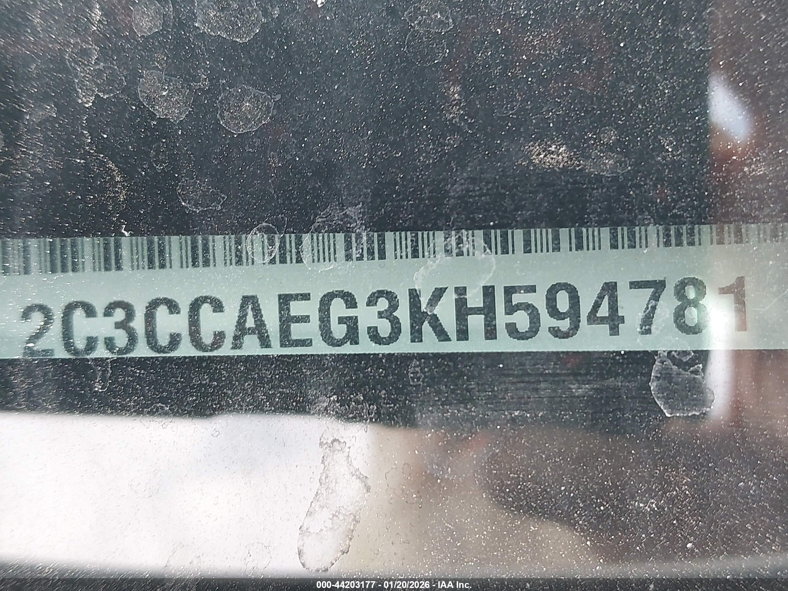 CHRYSLER 300 image 9