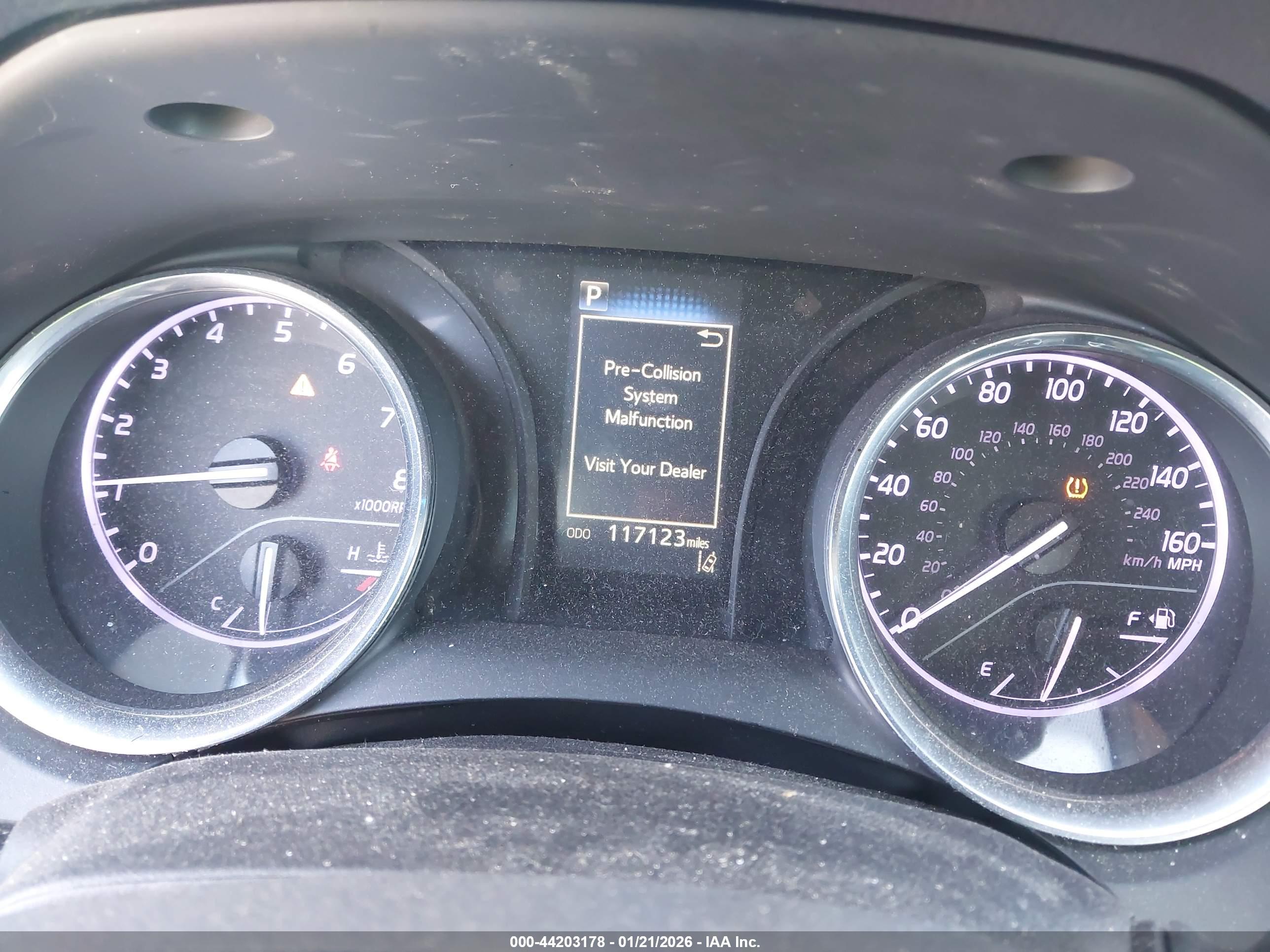 TOYOTA CAMRY image 7