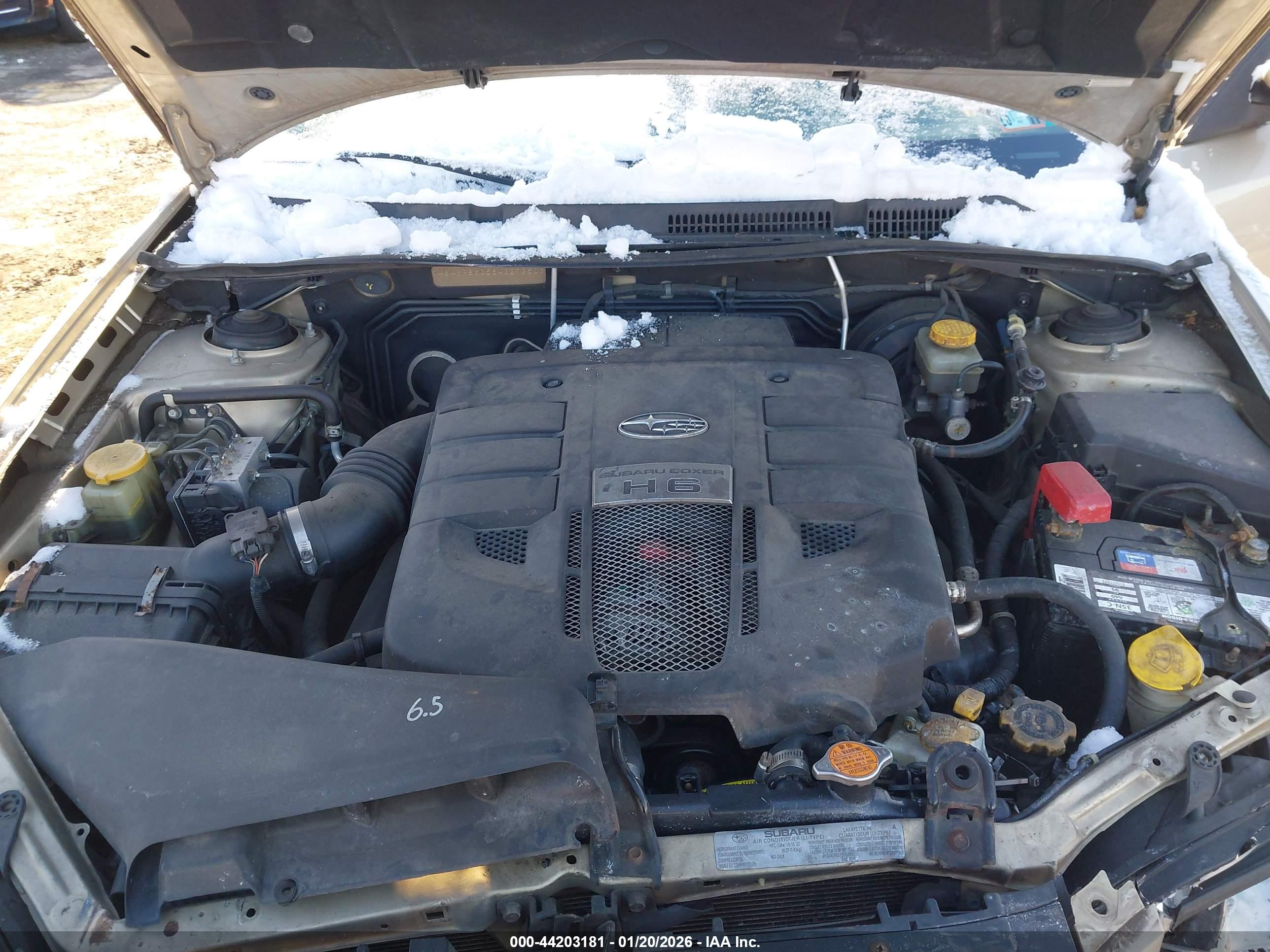 SUBARU OUTBACK image 10