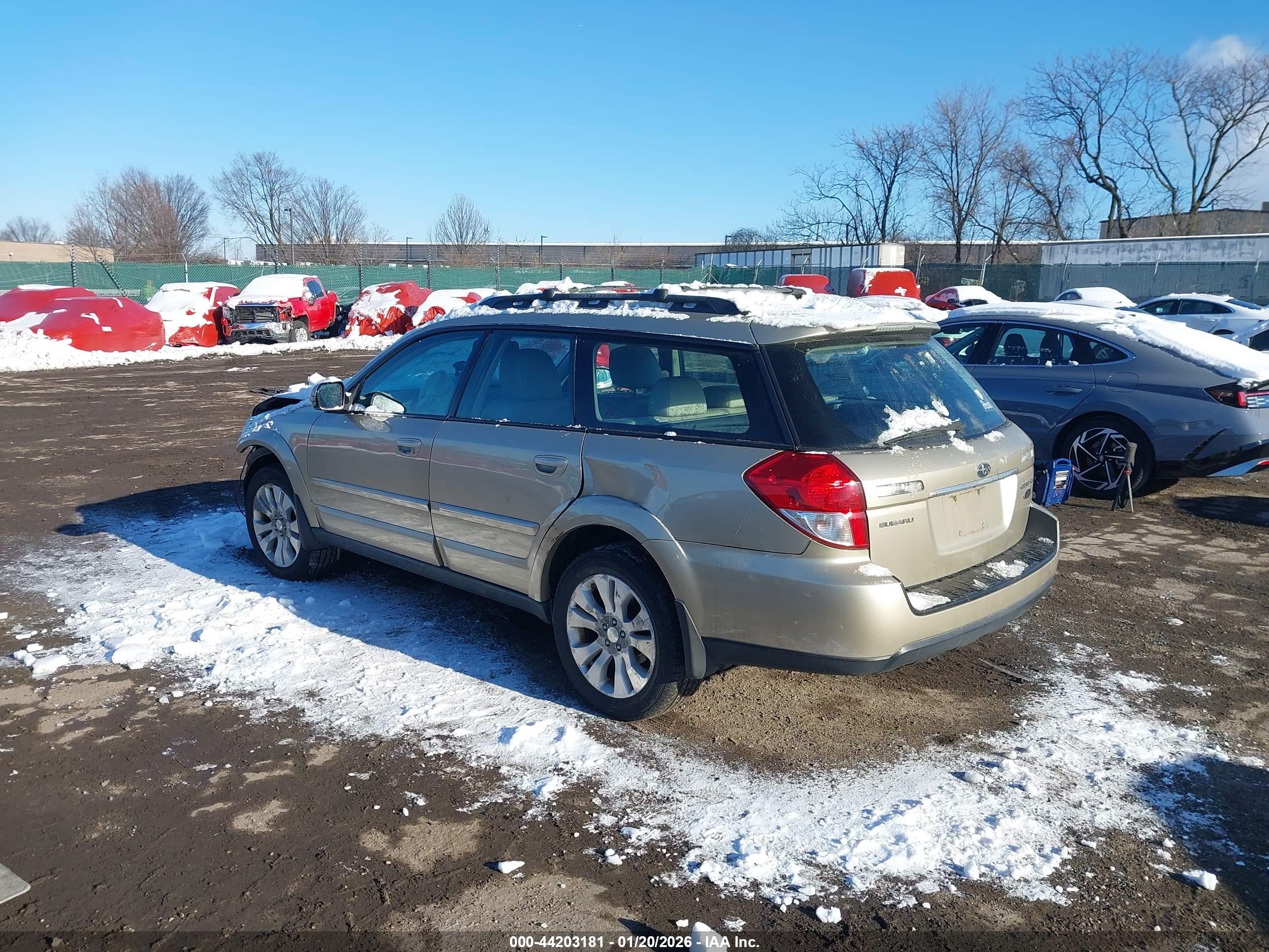 SUBARU OUTBACK image 3