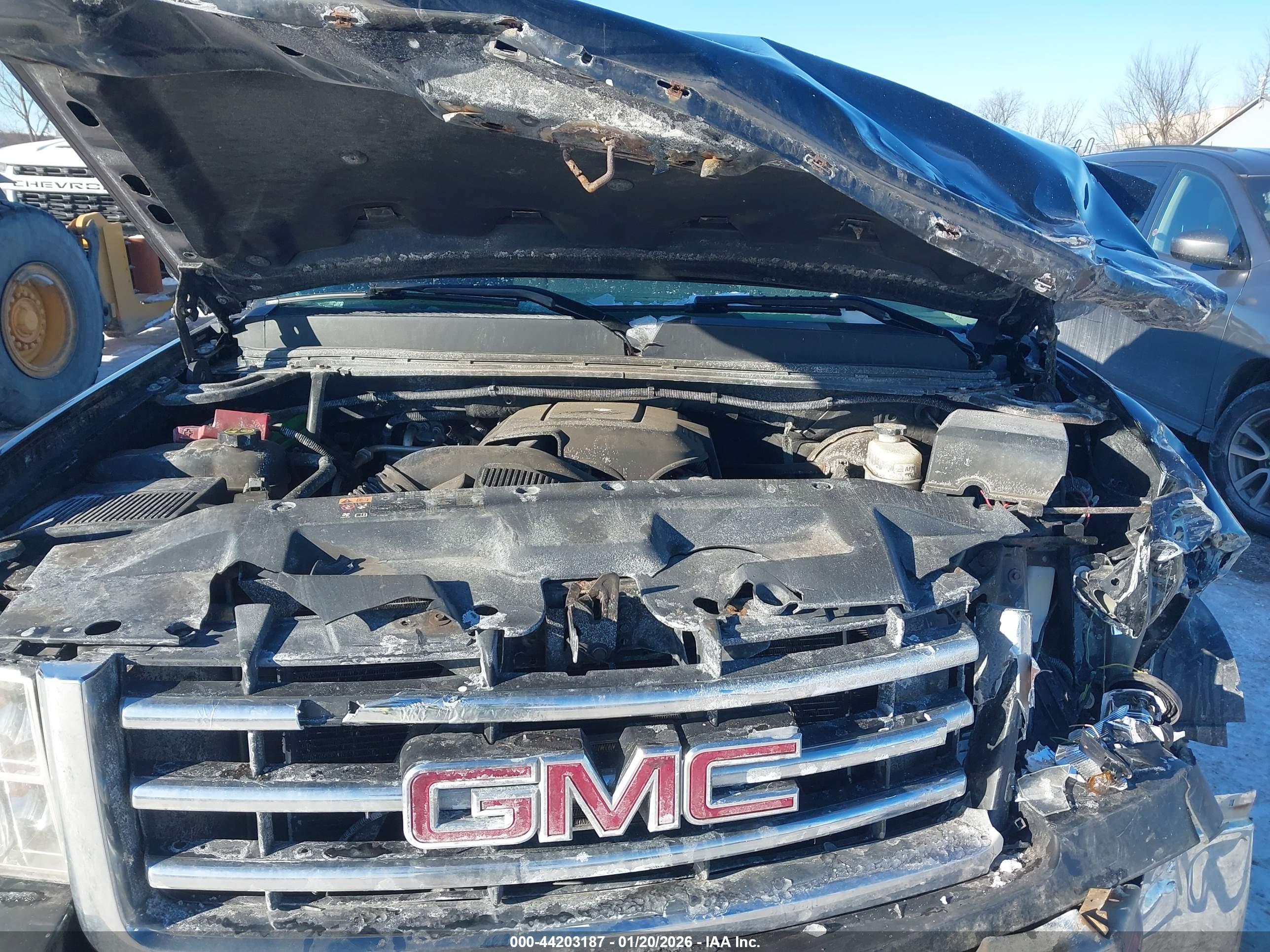 GMC SIERRA image 10