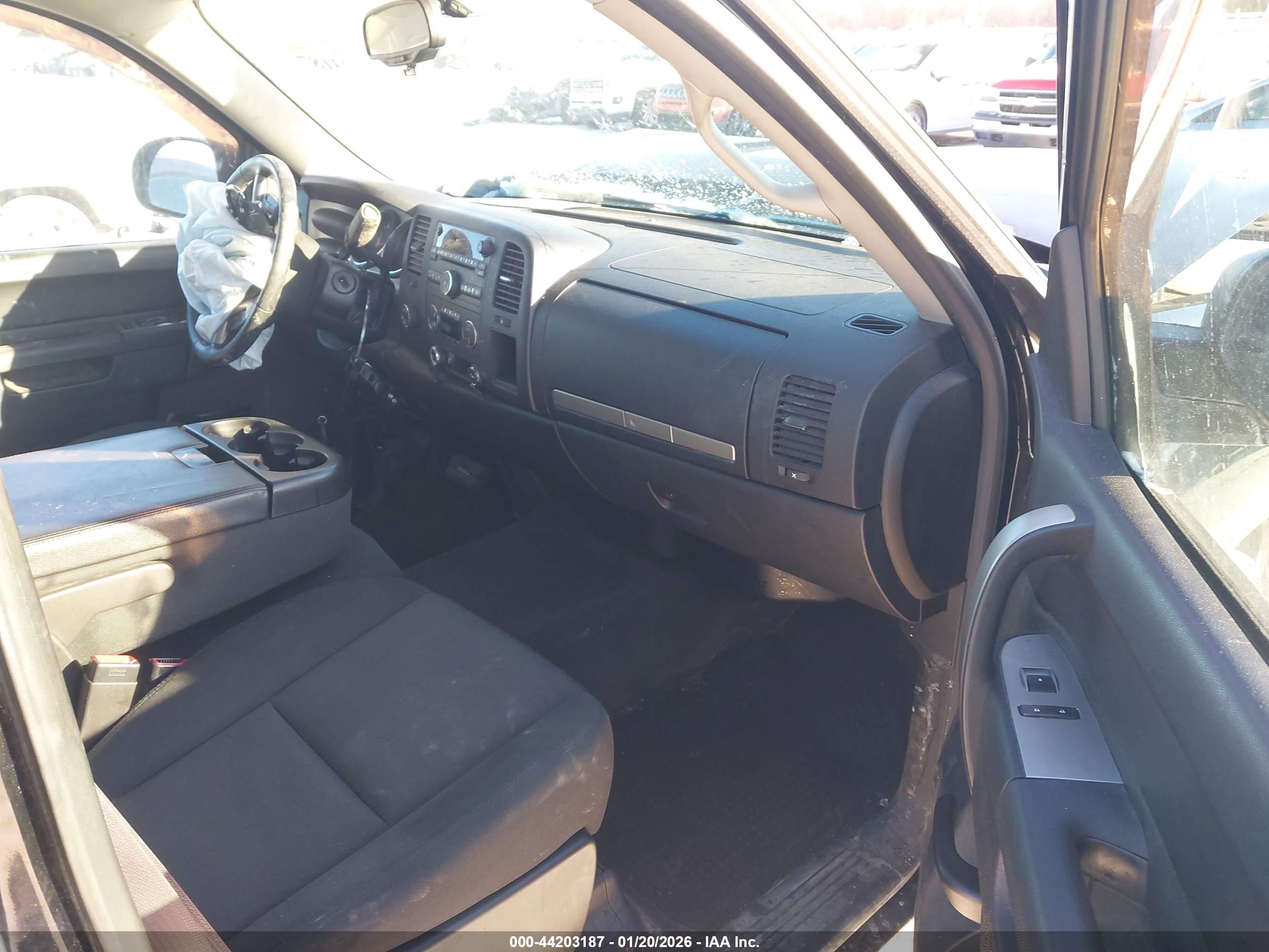 GMC SIERRA image 5