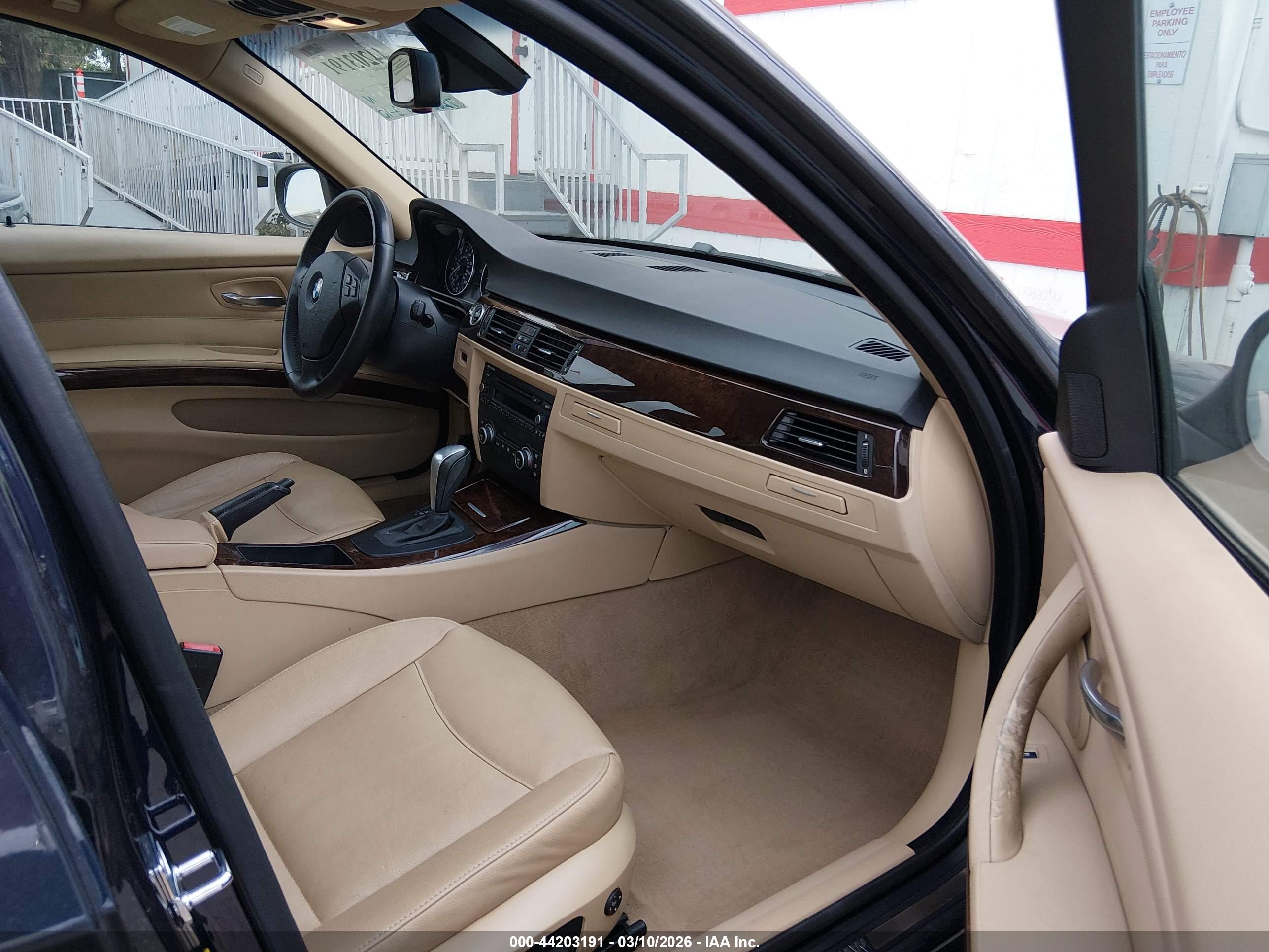 BMW 328I image 5