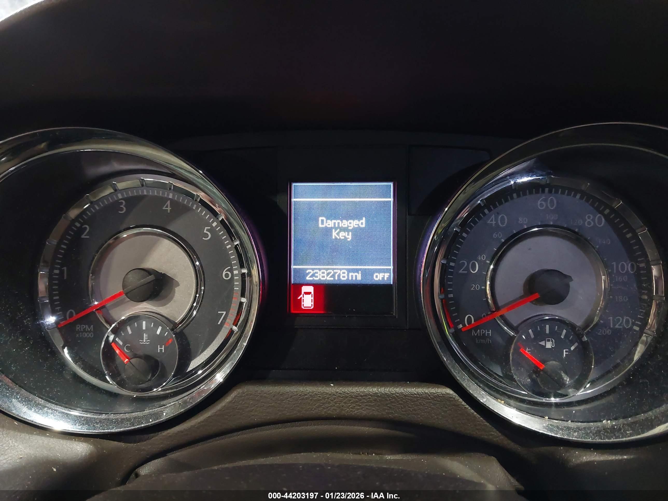 CHRYSLER TOWN image 7