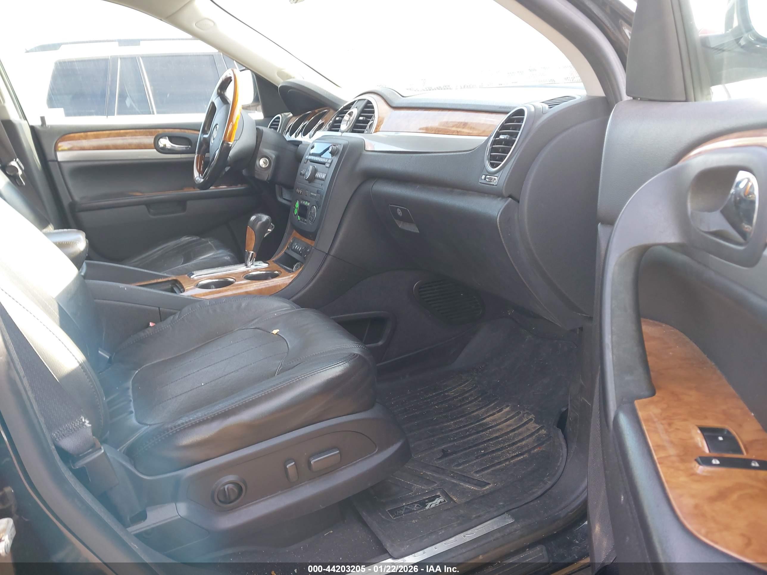BUICK ENCLAVE image 5