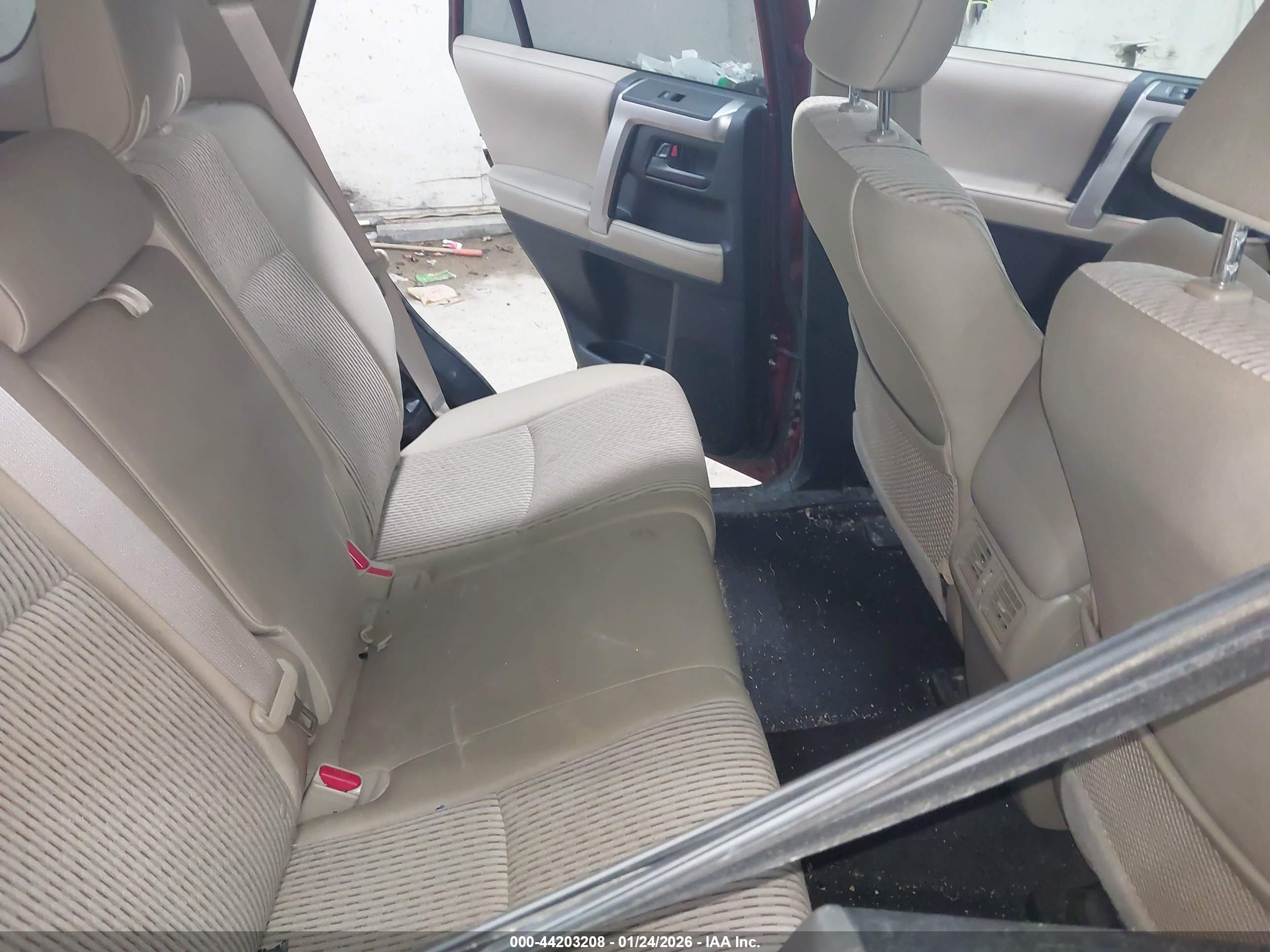 TOYOTA 4RUNNER image 8