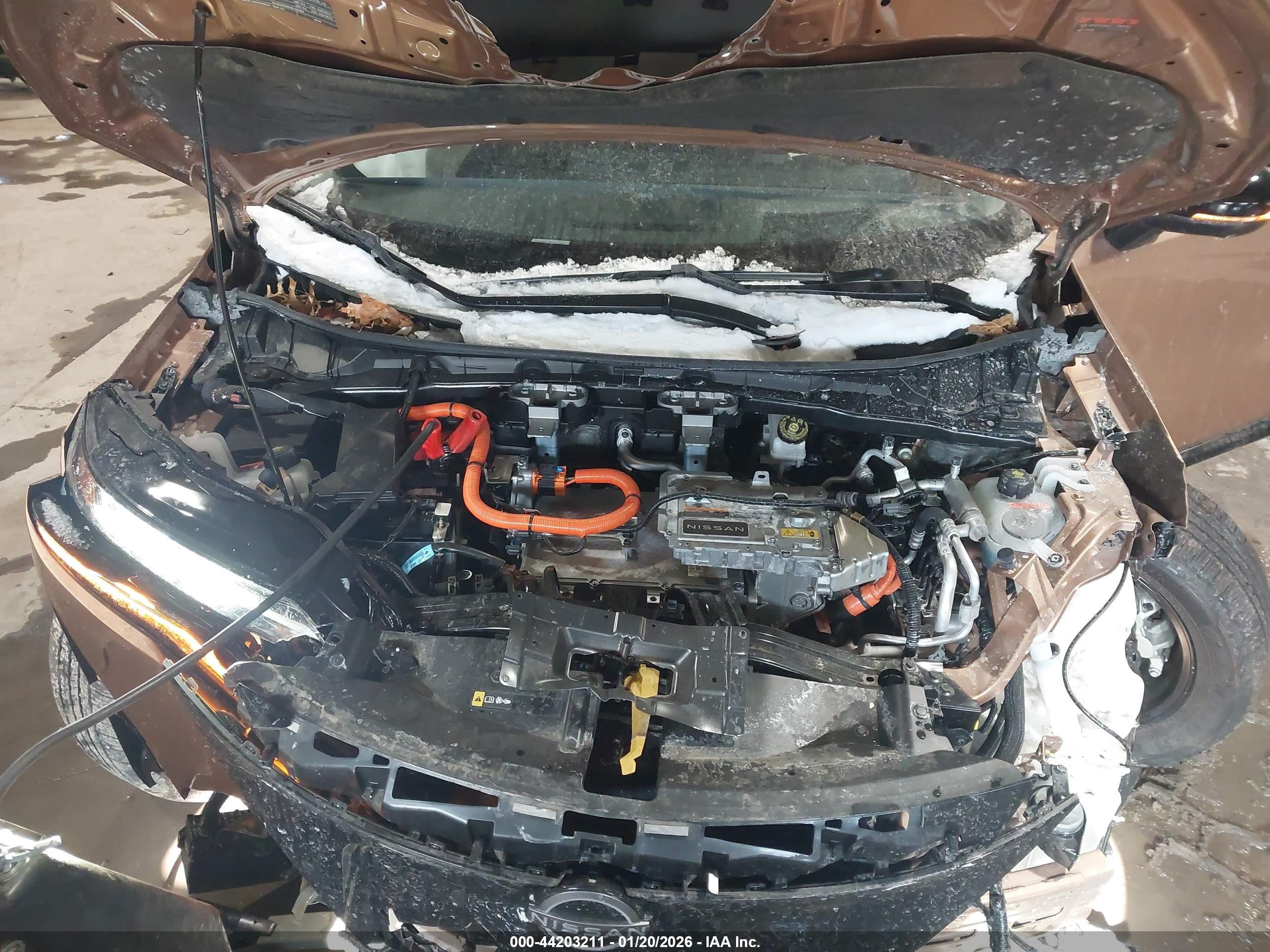 NISSAN ARIYA image 10