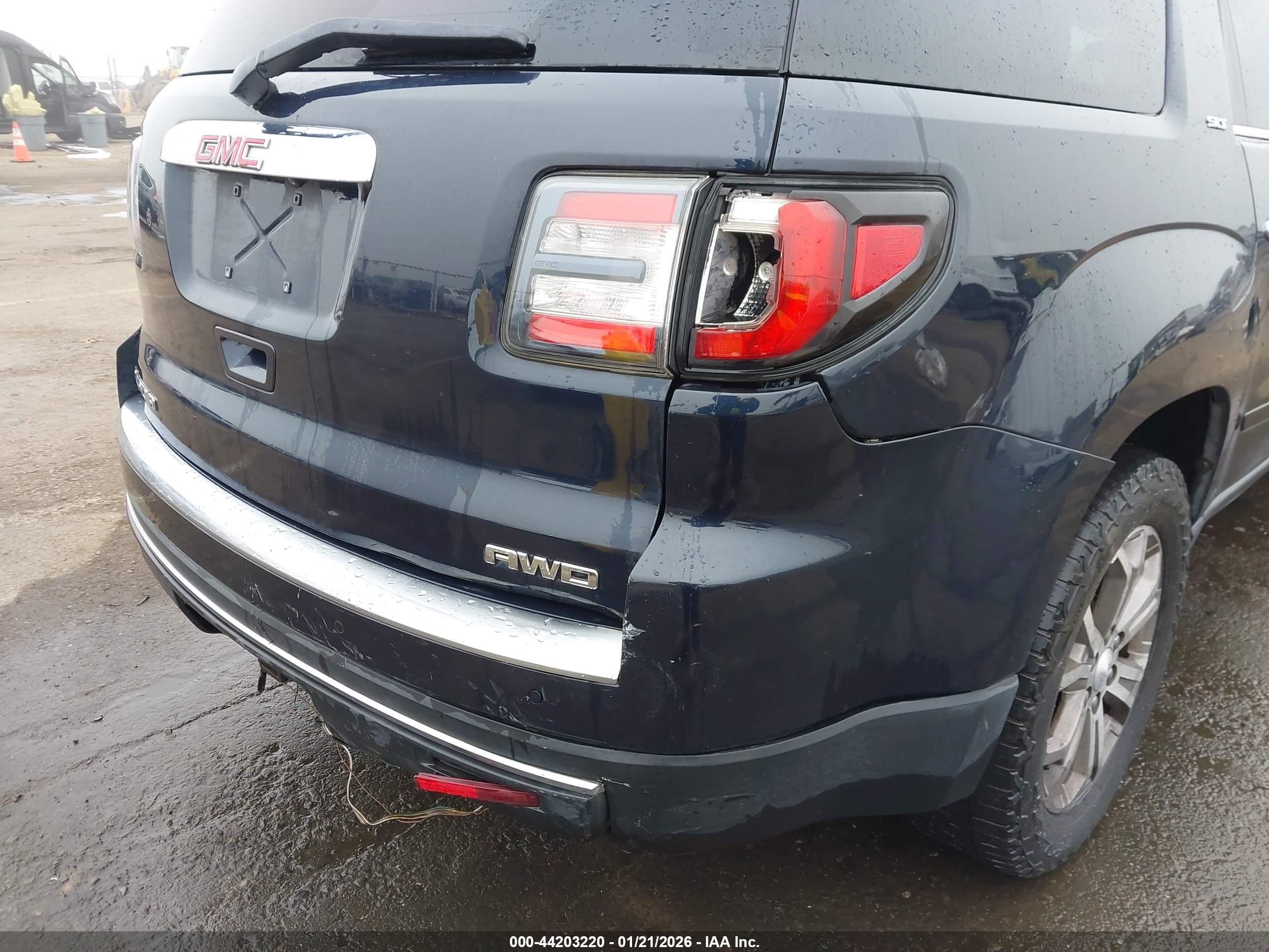 GMC ACADIA image 6