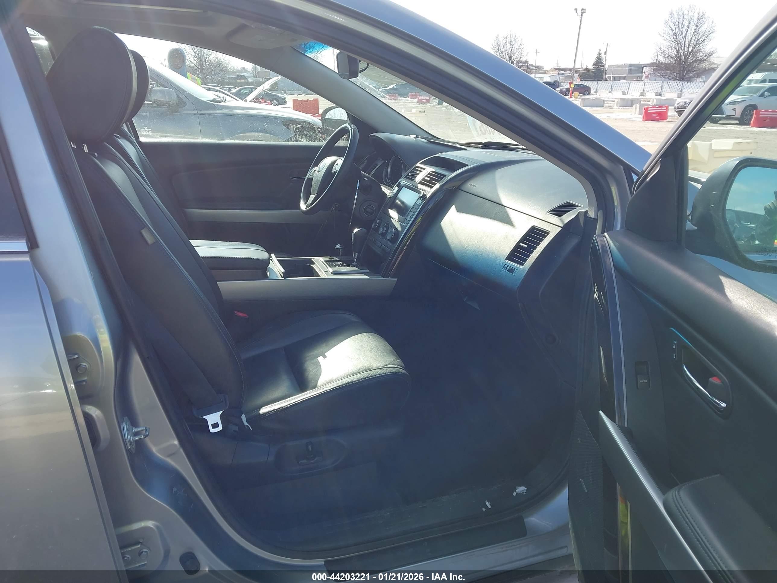 MAZDA CX-9 image 5