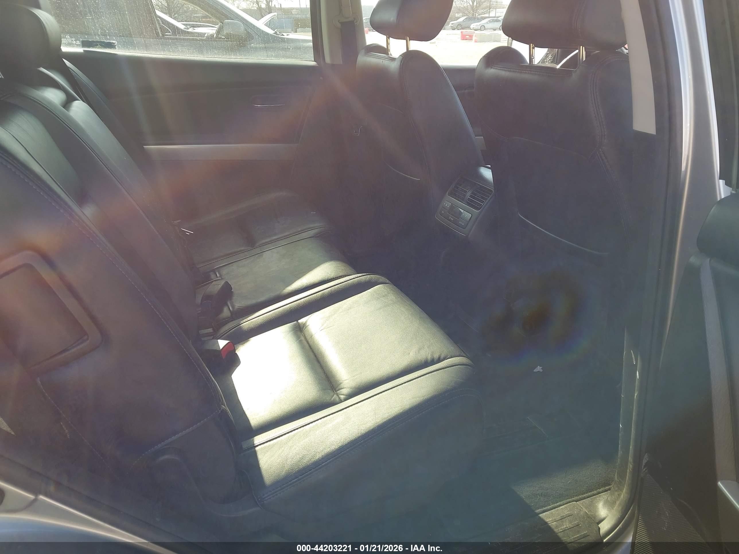 MAZDA CX-9 image 8