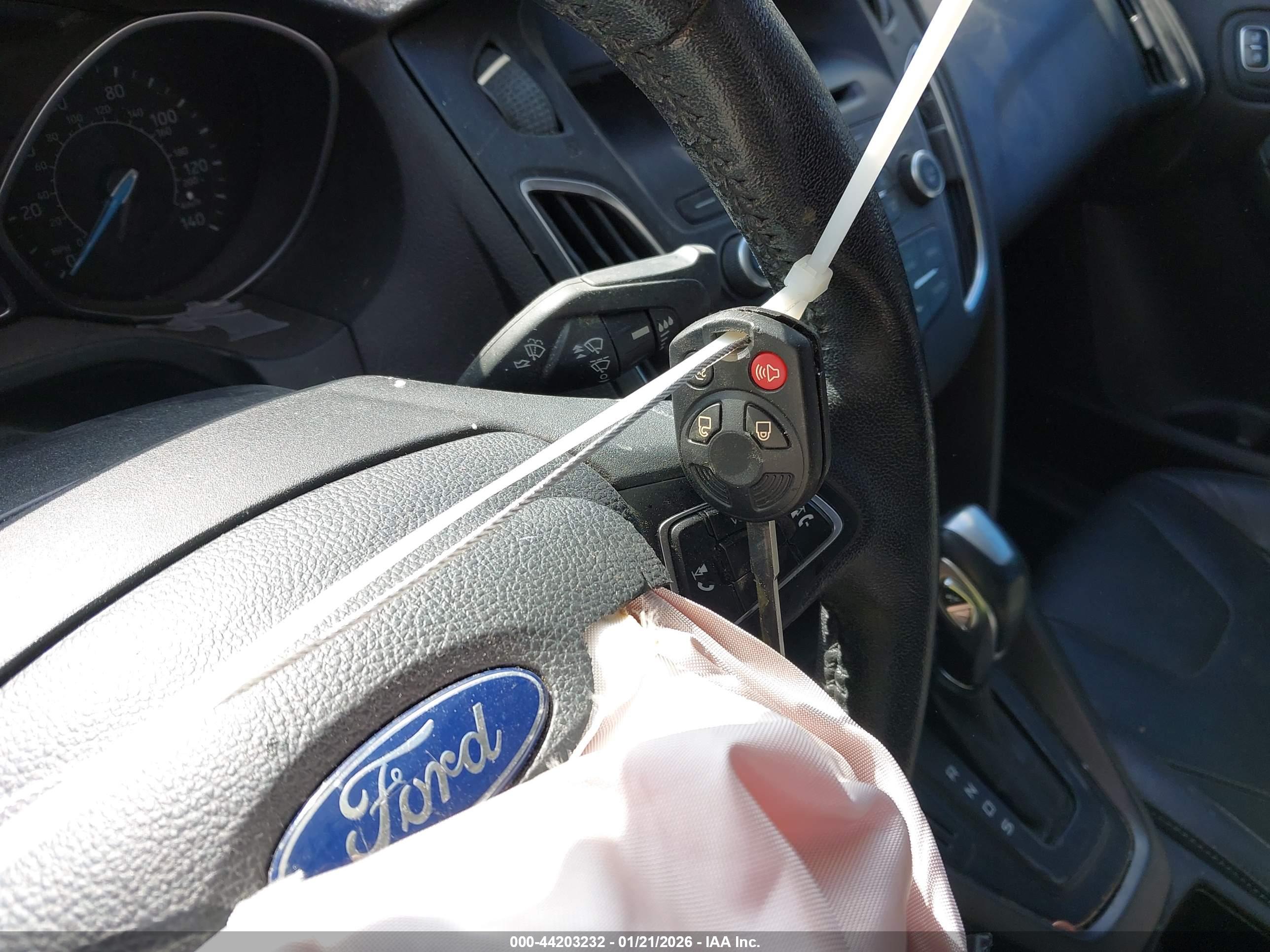 FORD FOCUS image 11