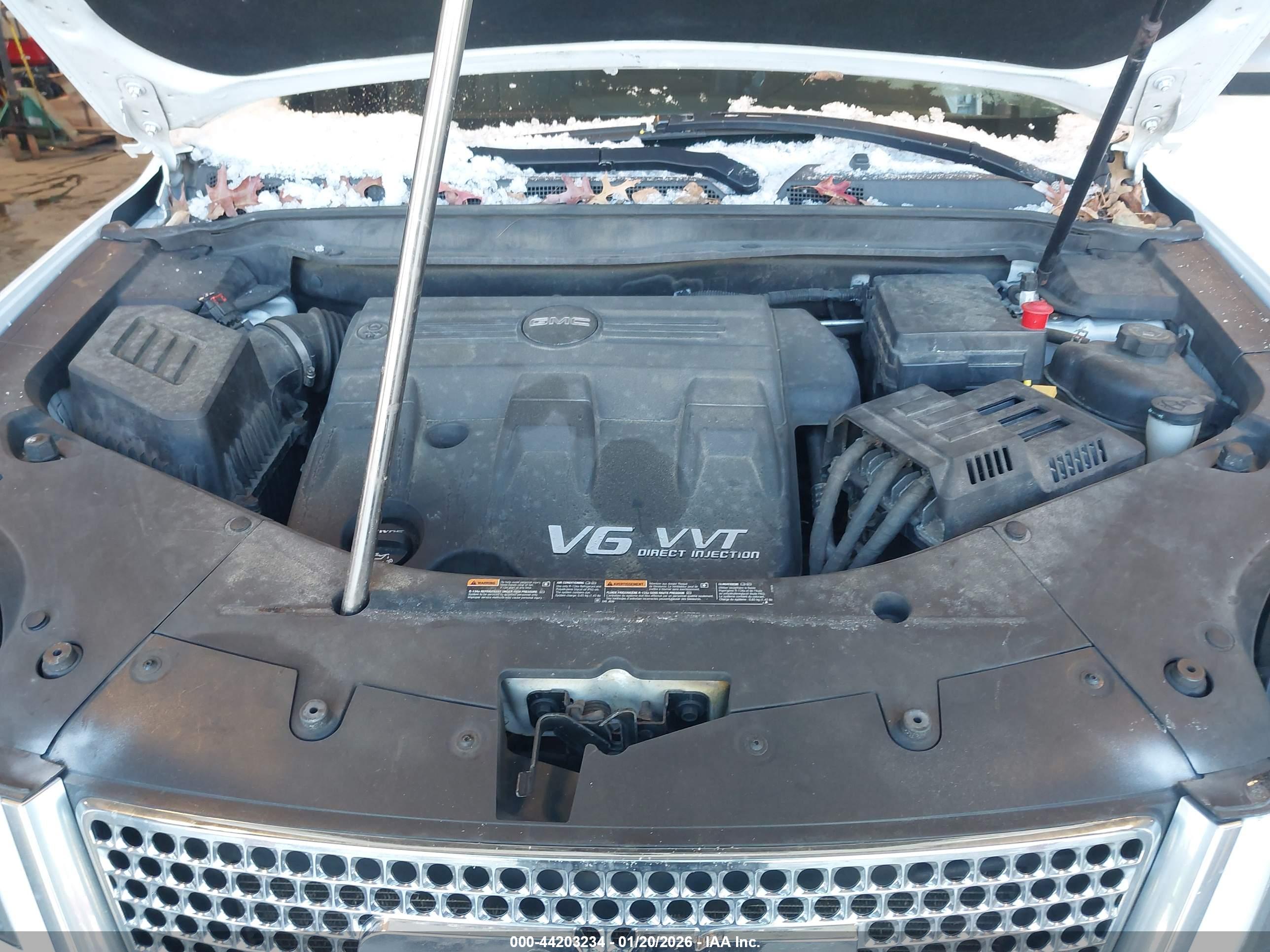 GMC TERRAIN image 10