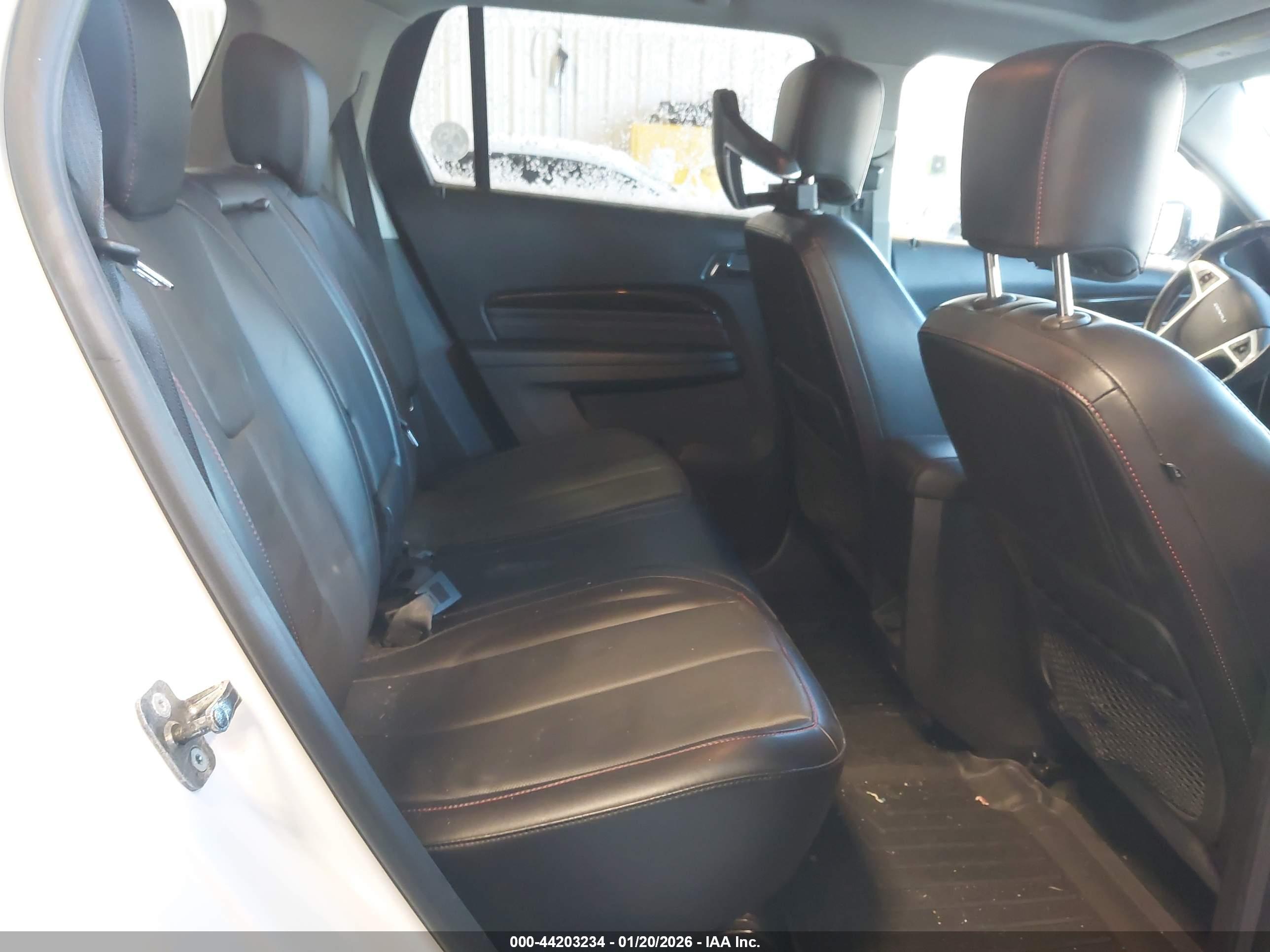 GMC TERRAIN image 8