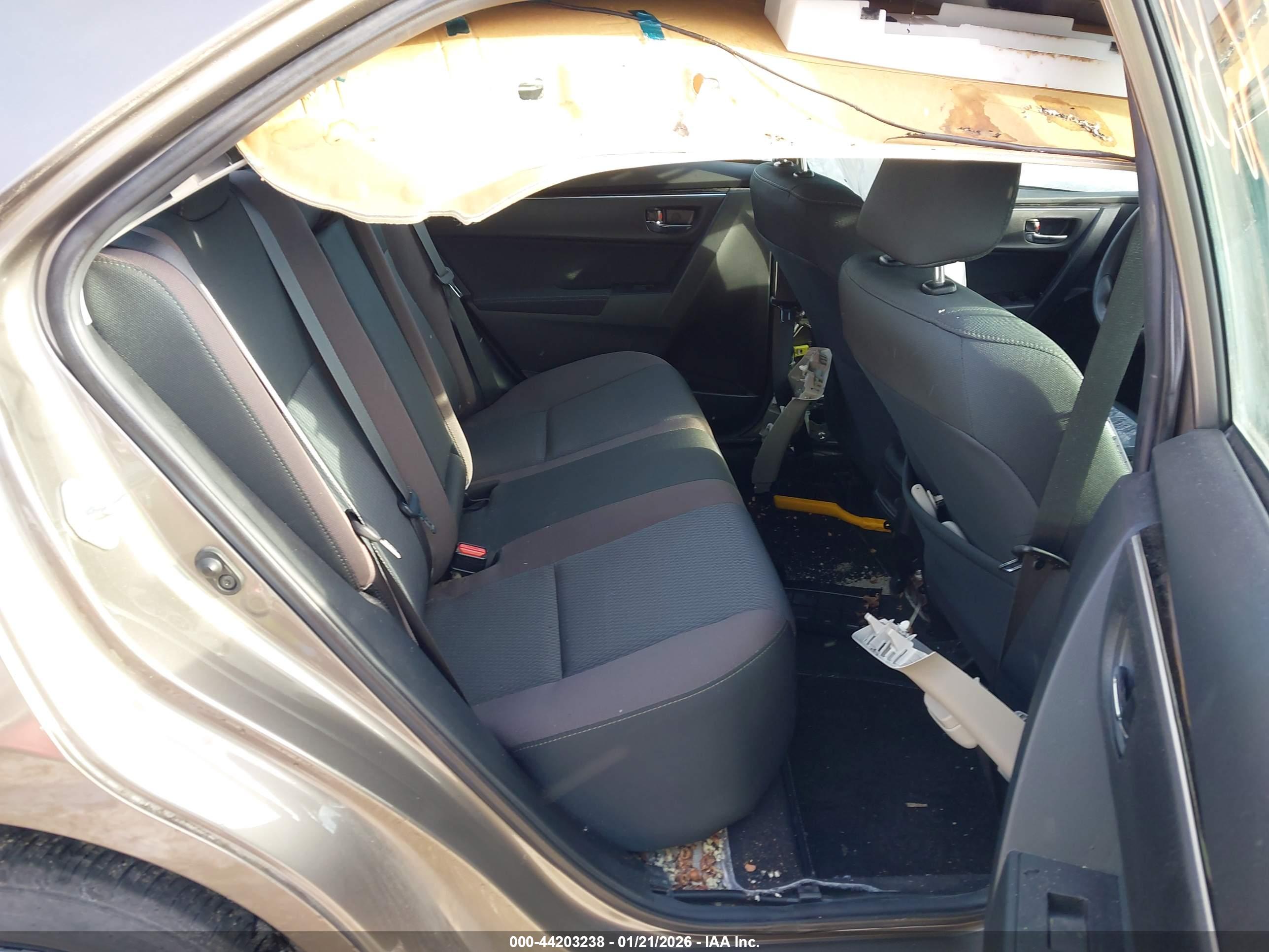 TOYOTA COROLLA image 8
