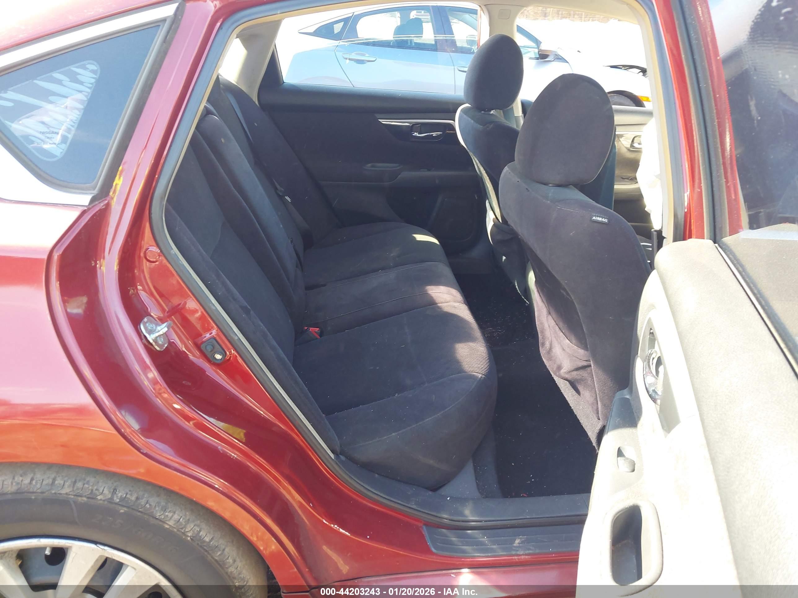 NISSAN ALTIMA image 8