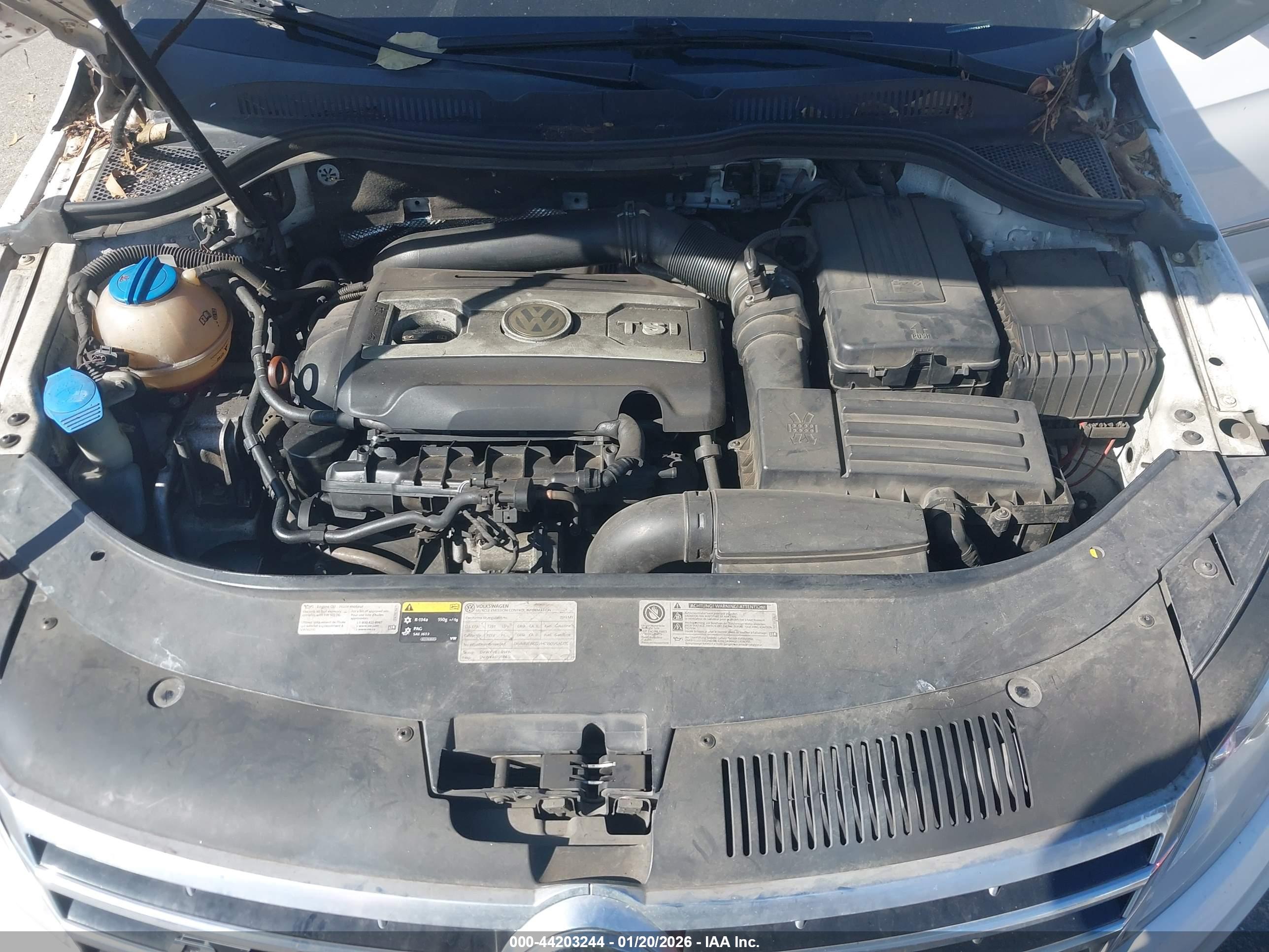 VOLKSWAGEN CC image 10