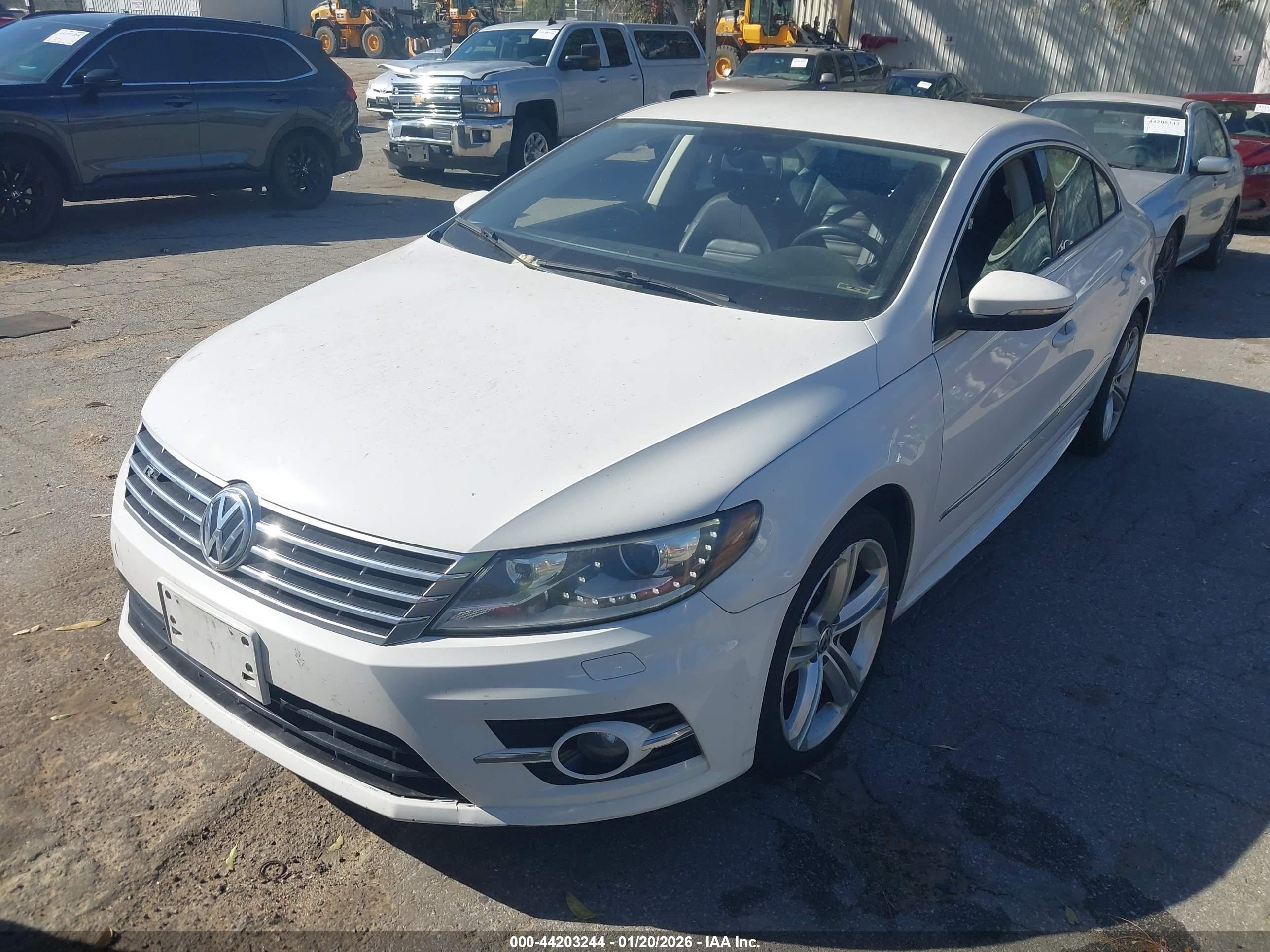 VOLKSWAGEN CC image 2