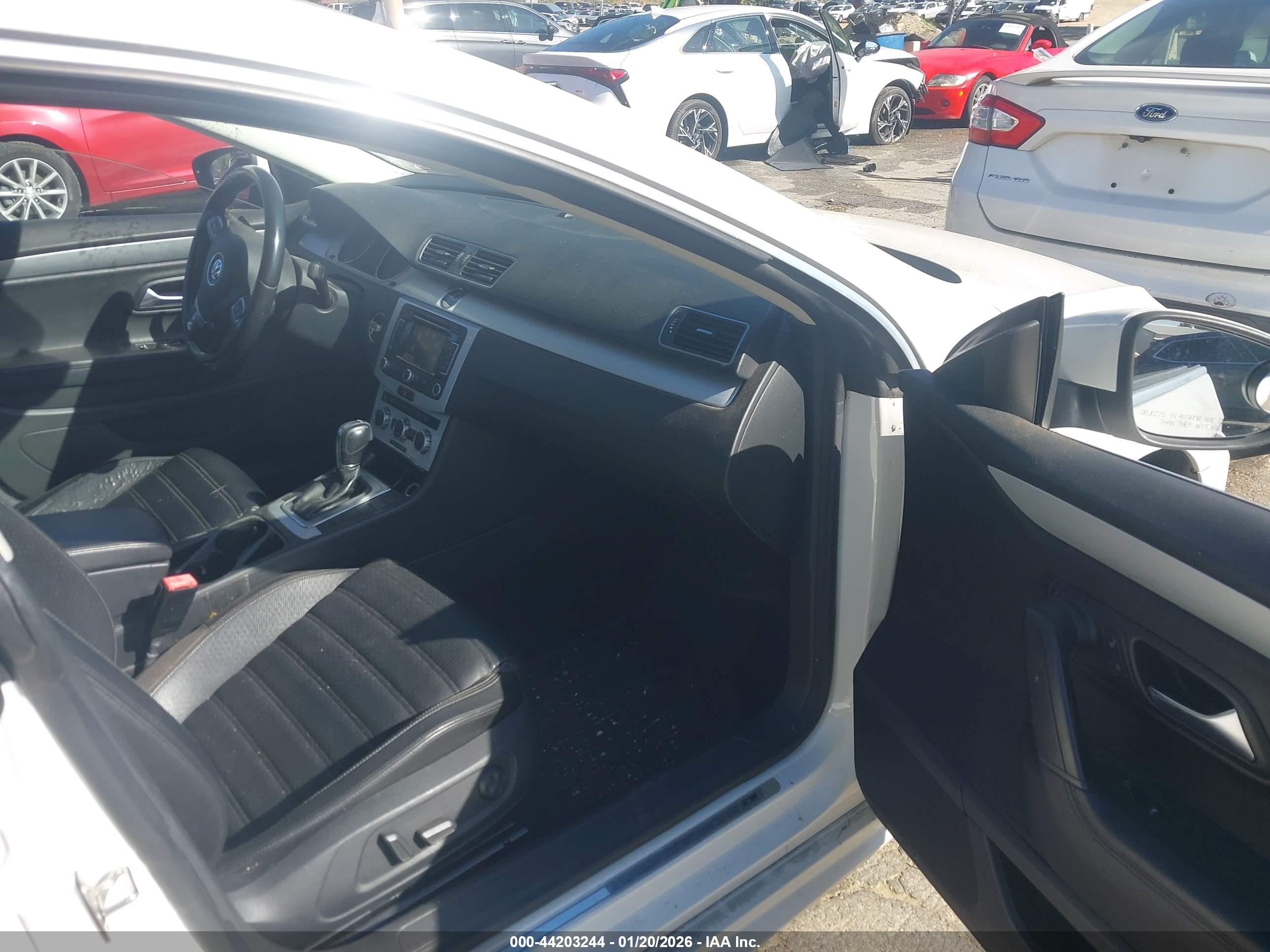 VOLKSWAGEN CC image 5