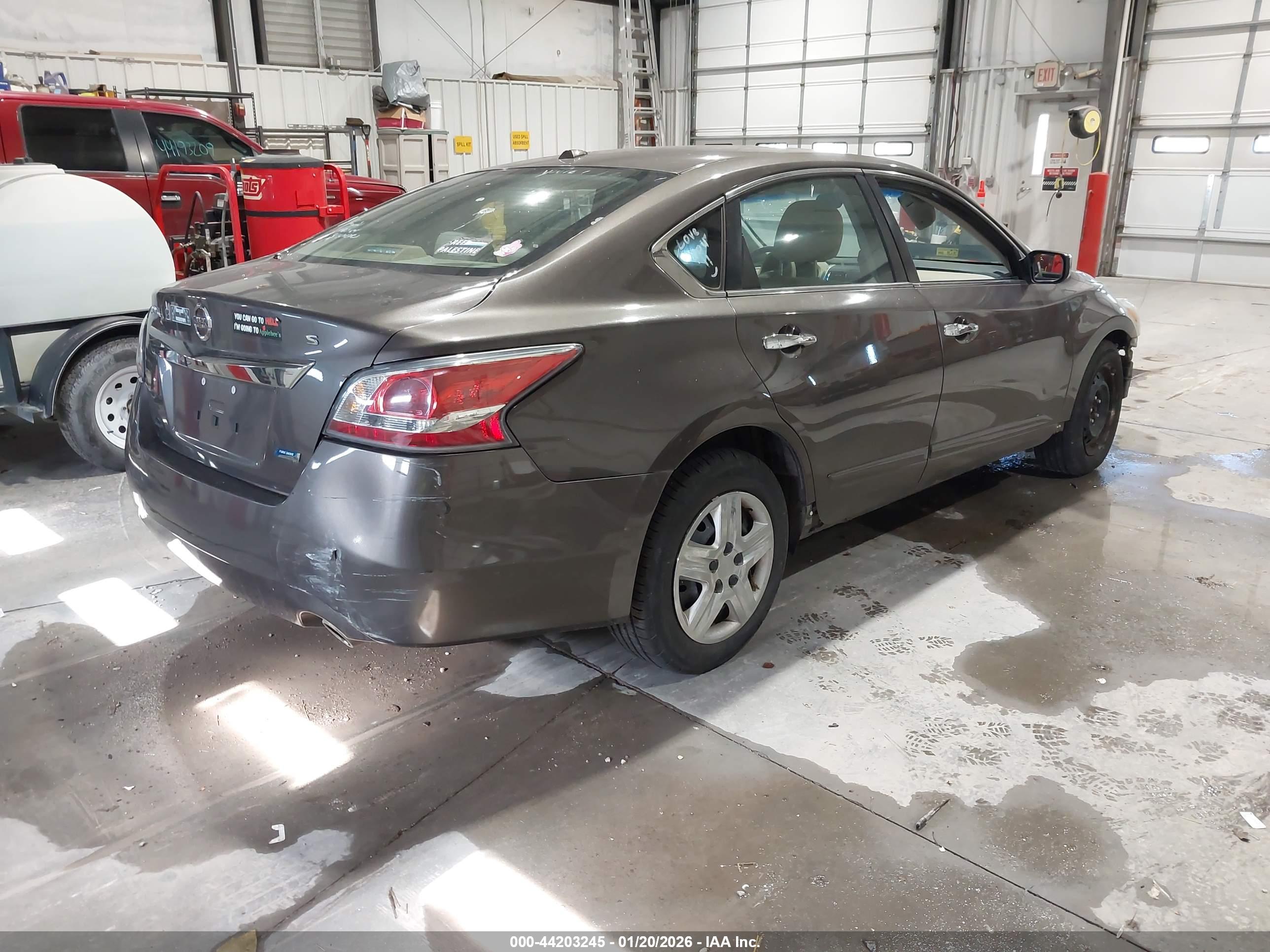 NISSAN ALTIMA image 4