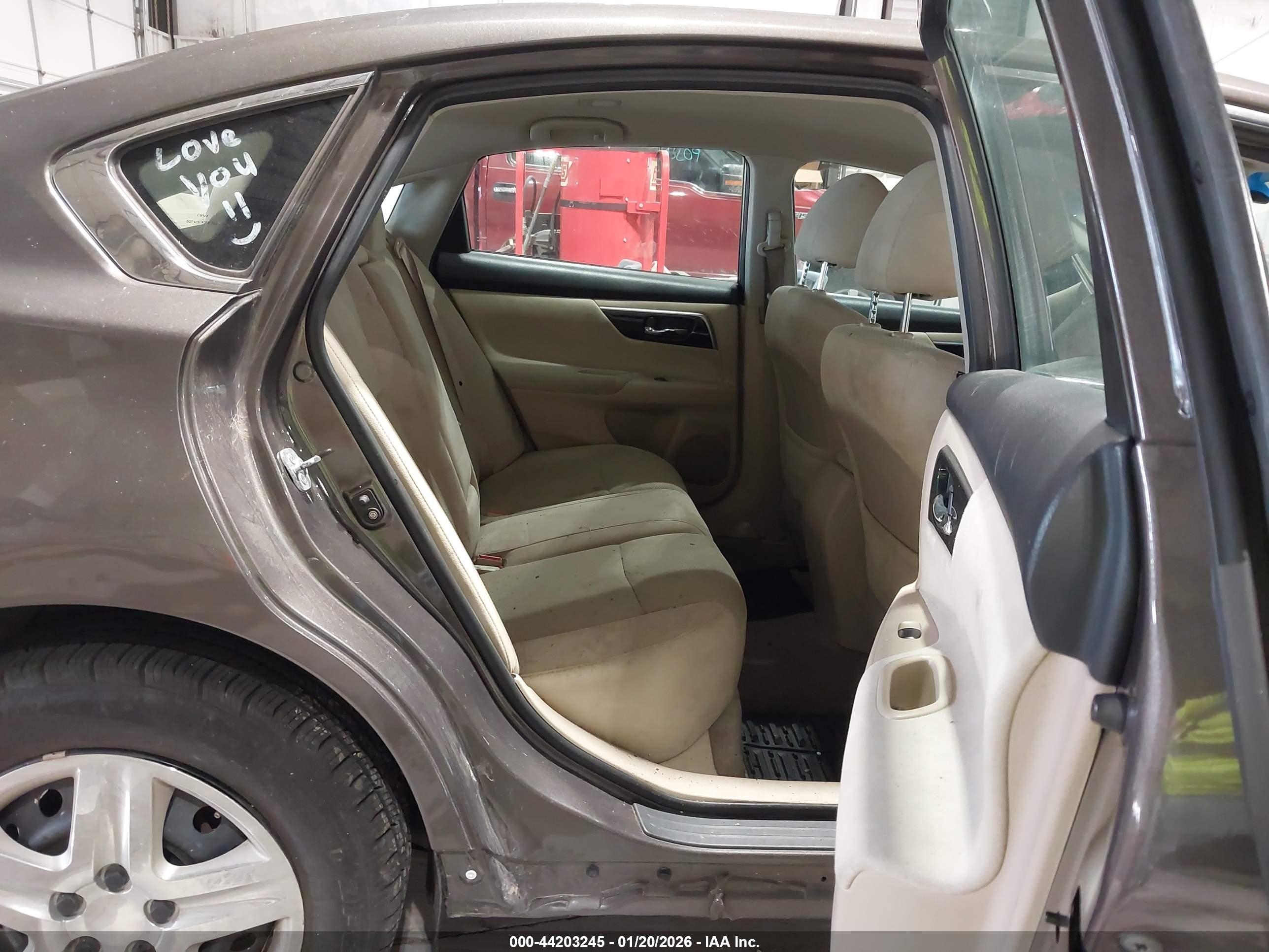 NISSAN ALTIMA image 8